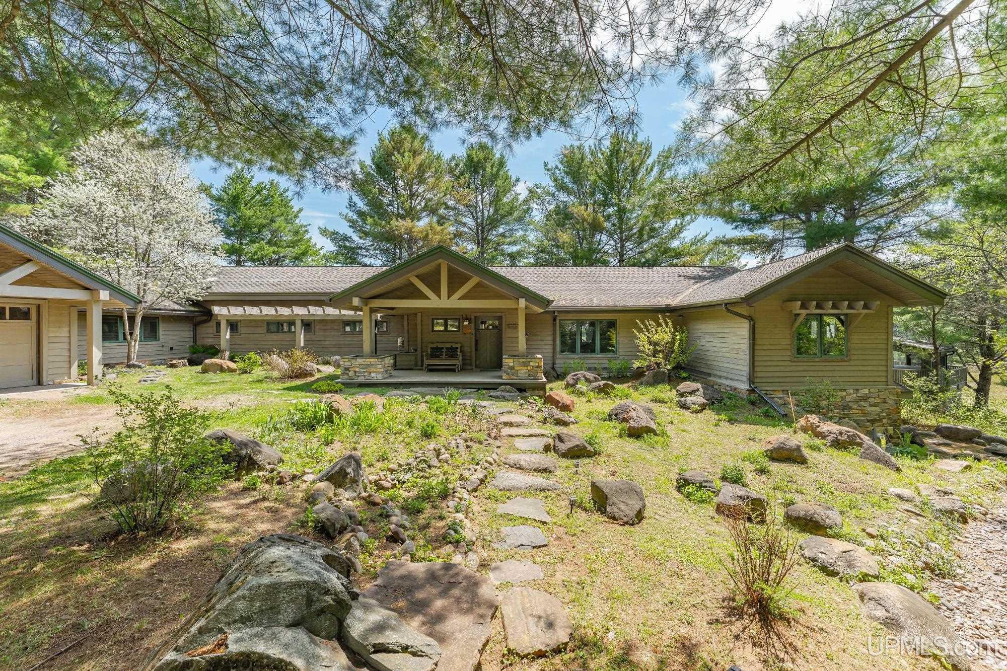 main property photo 0