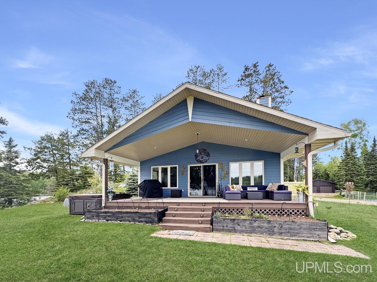 main property photo 31