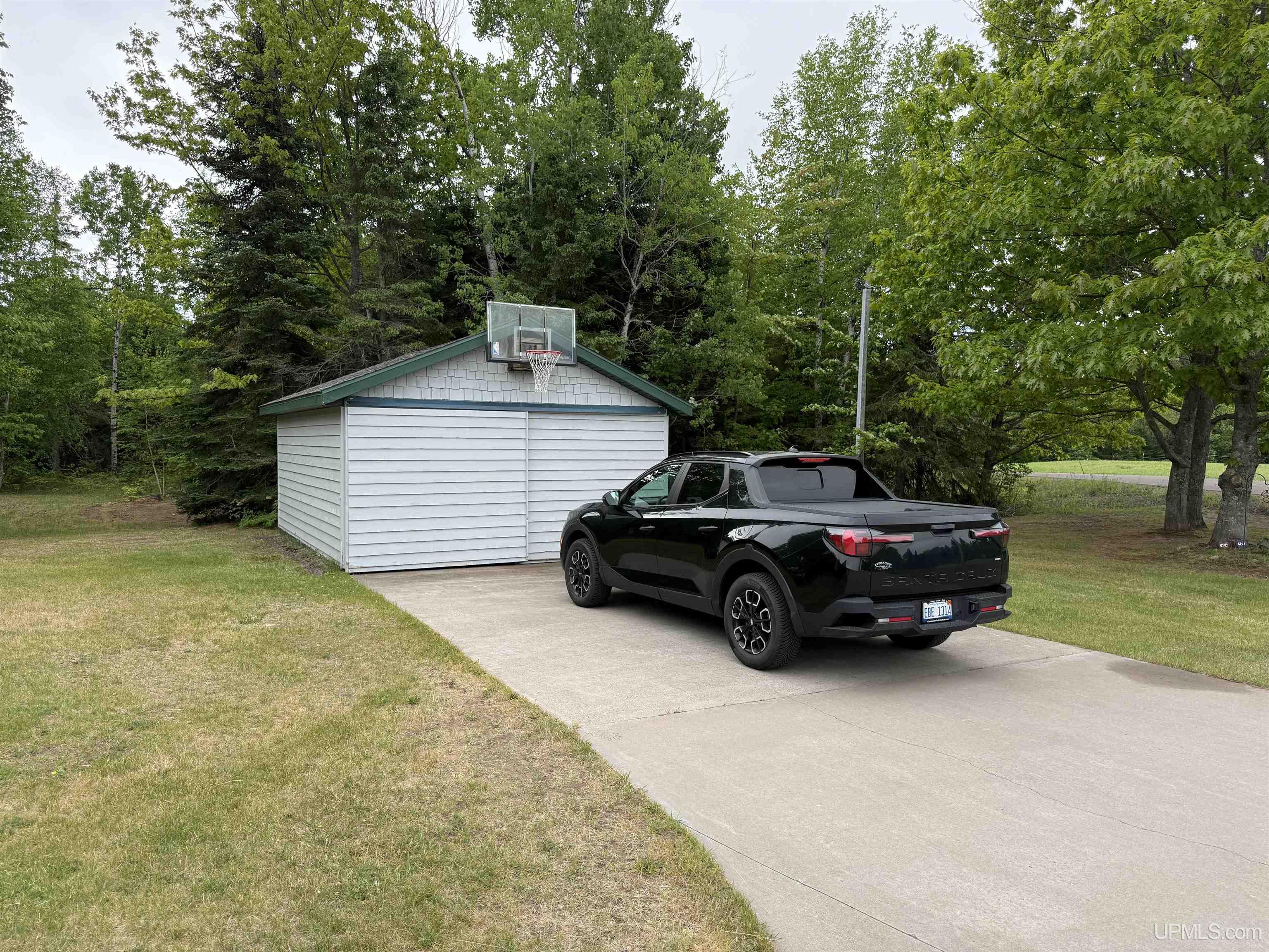 main property photo 44