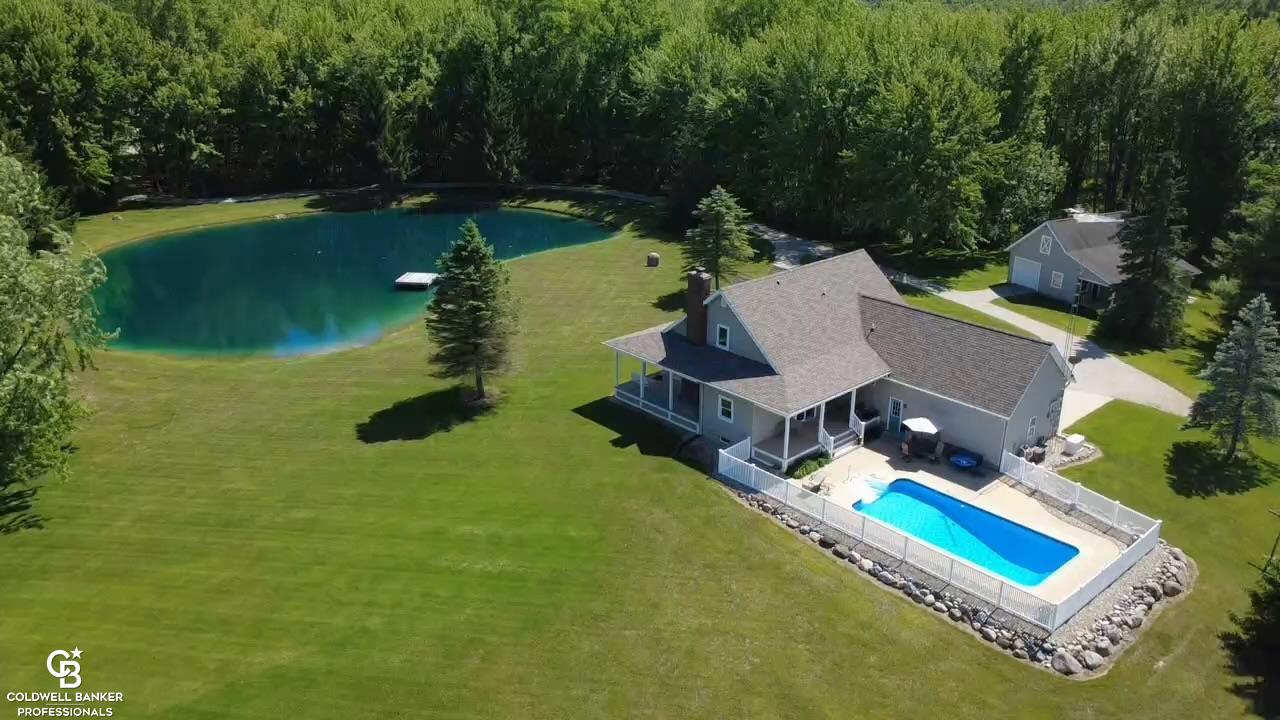 main property photo 5