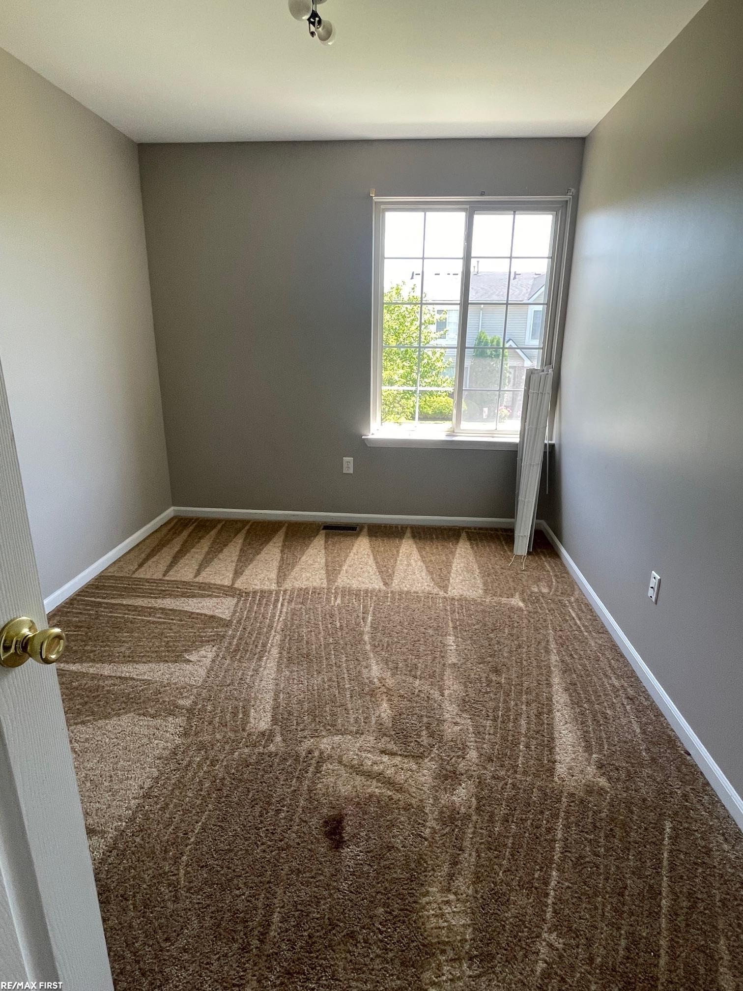 property viewer photo 12