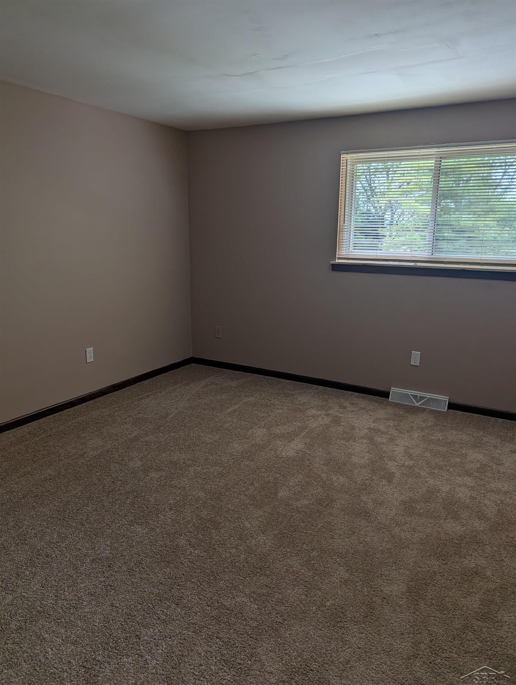 property viewer photo 11