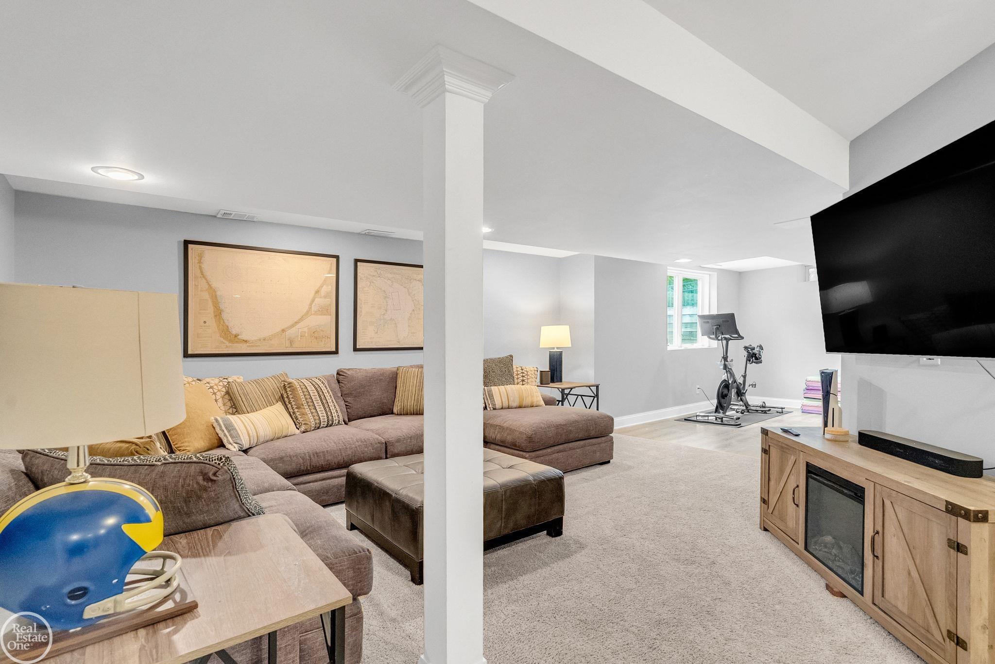 main property photo 62