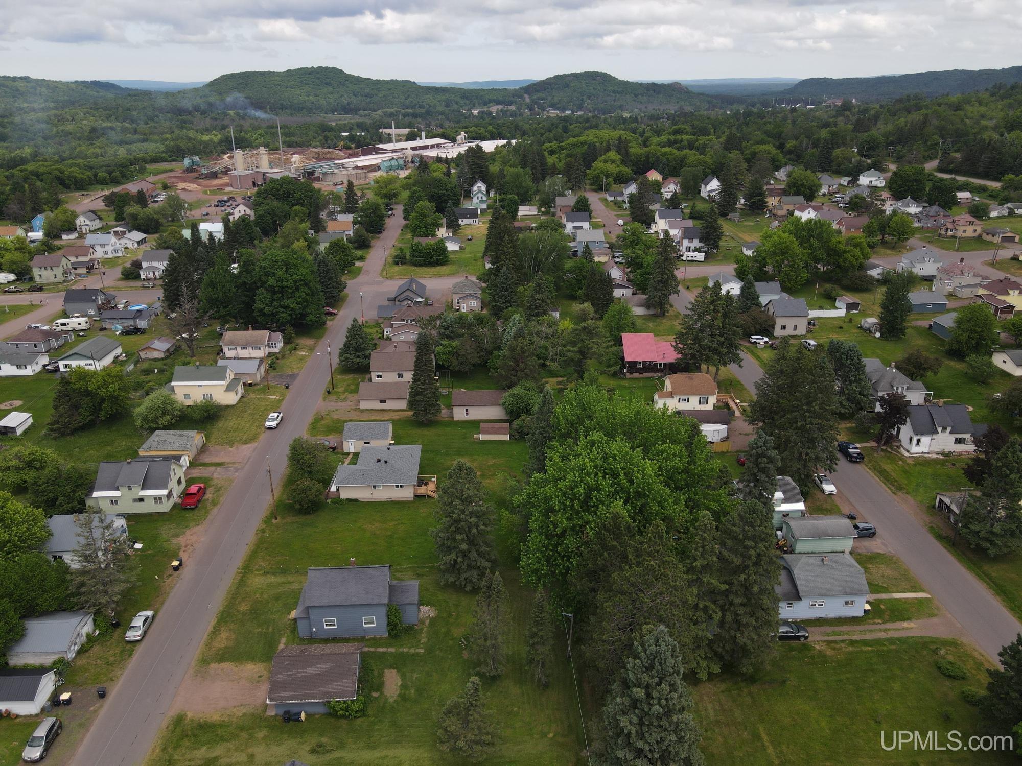 main property photo 45