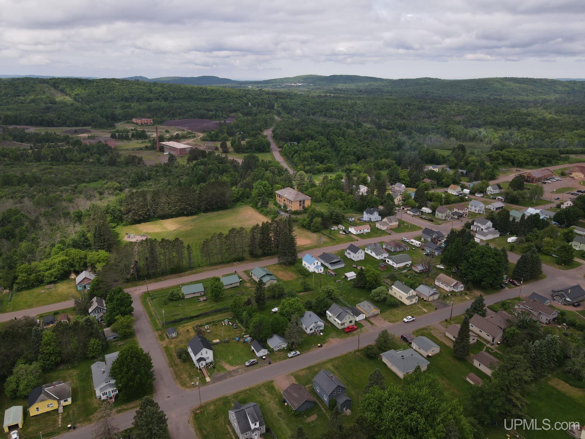 main property photo 46