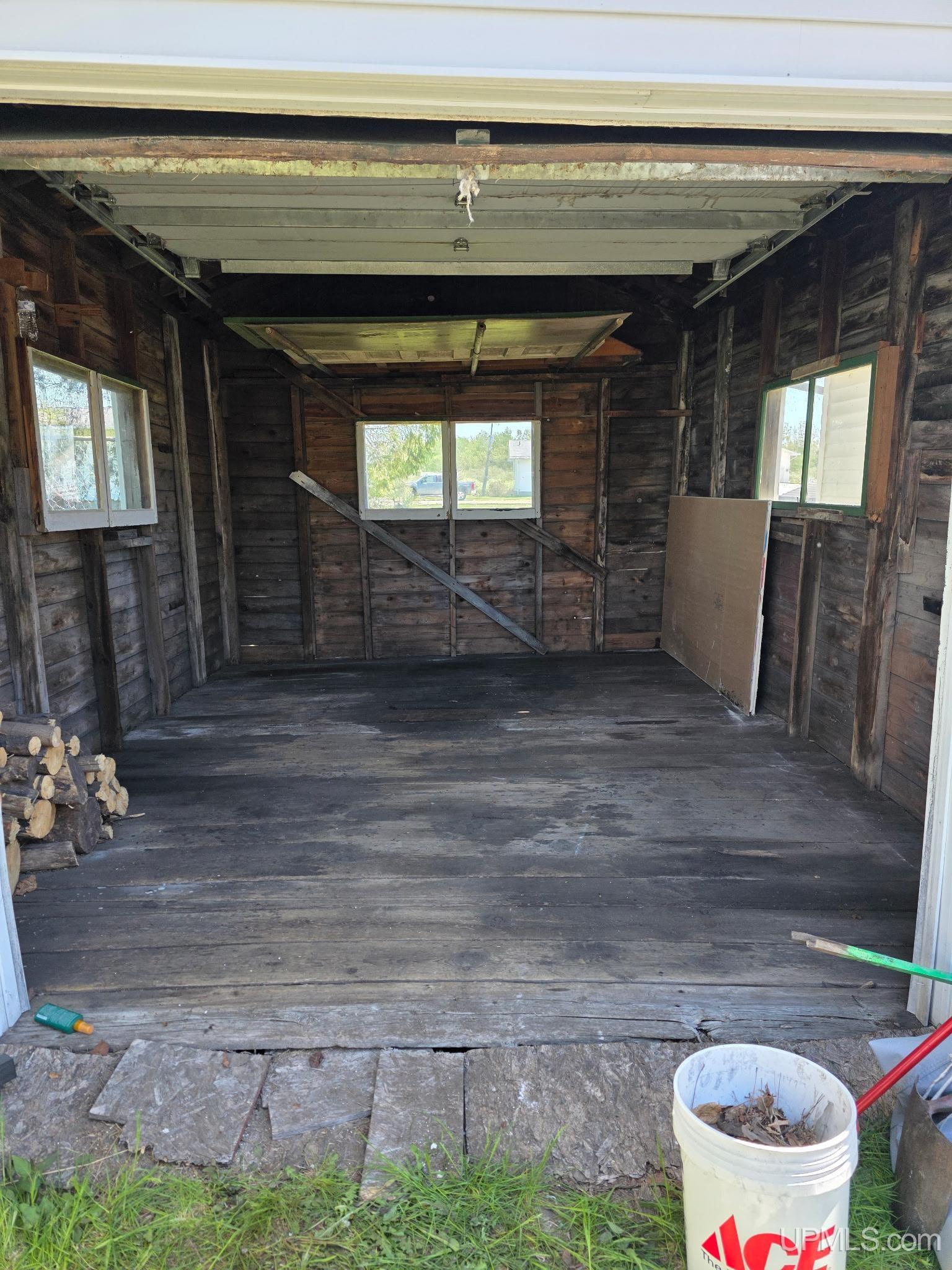 main property photo 47