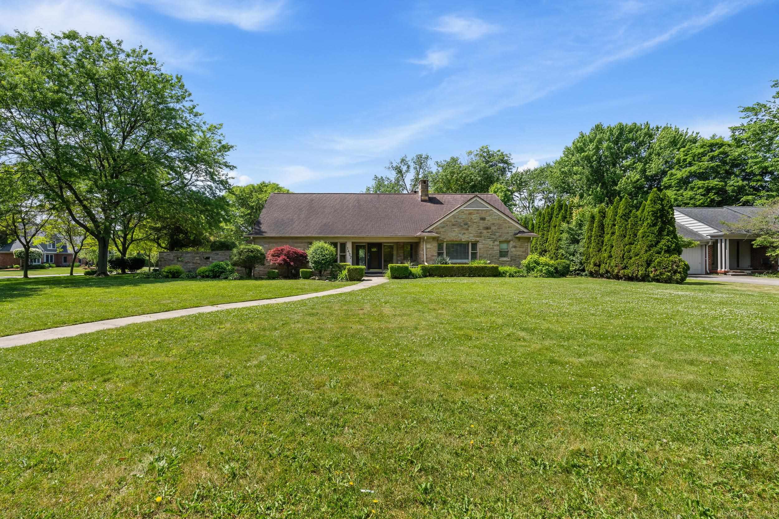main property photo 5