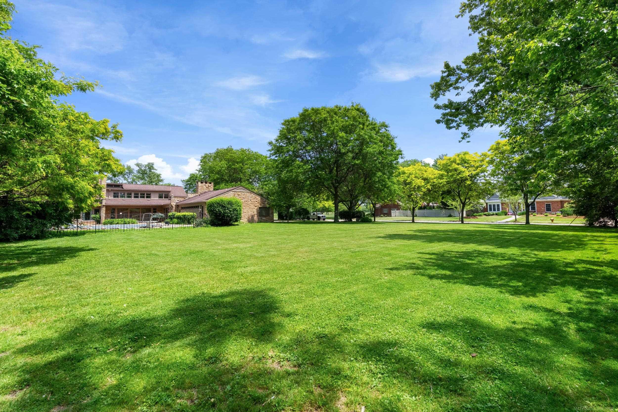 main property photo 61