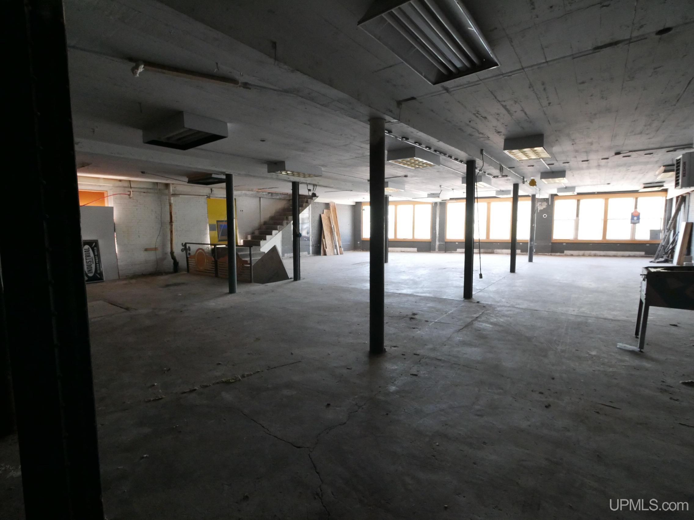 main property photo 43