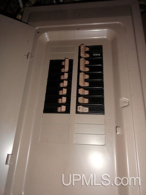 main property photo 31