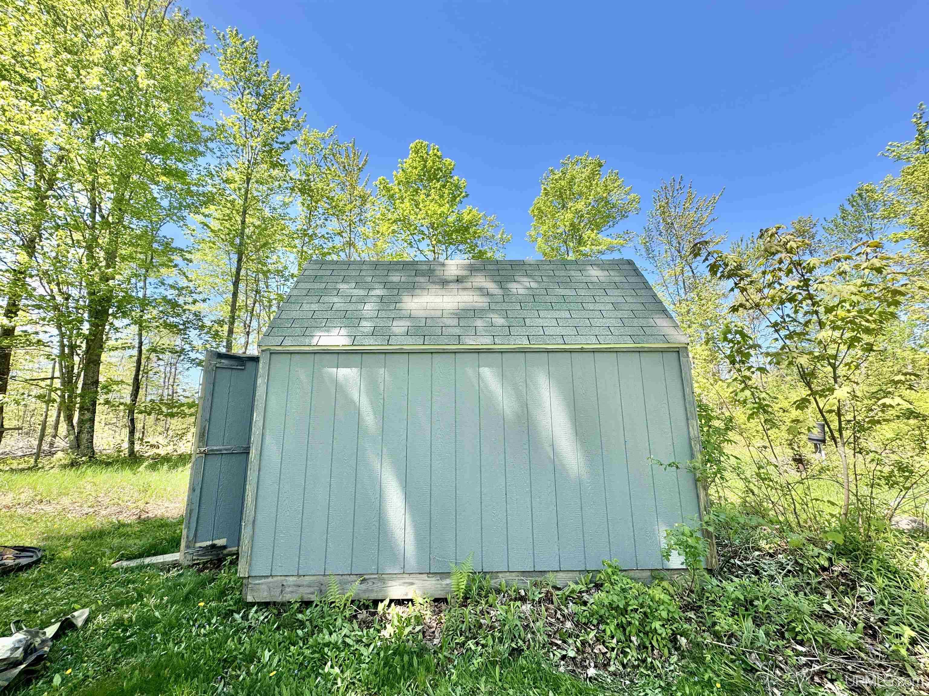 main property photo 34