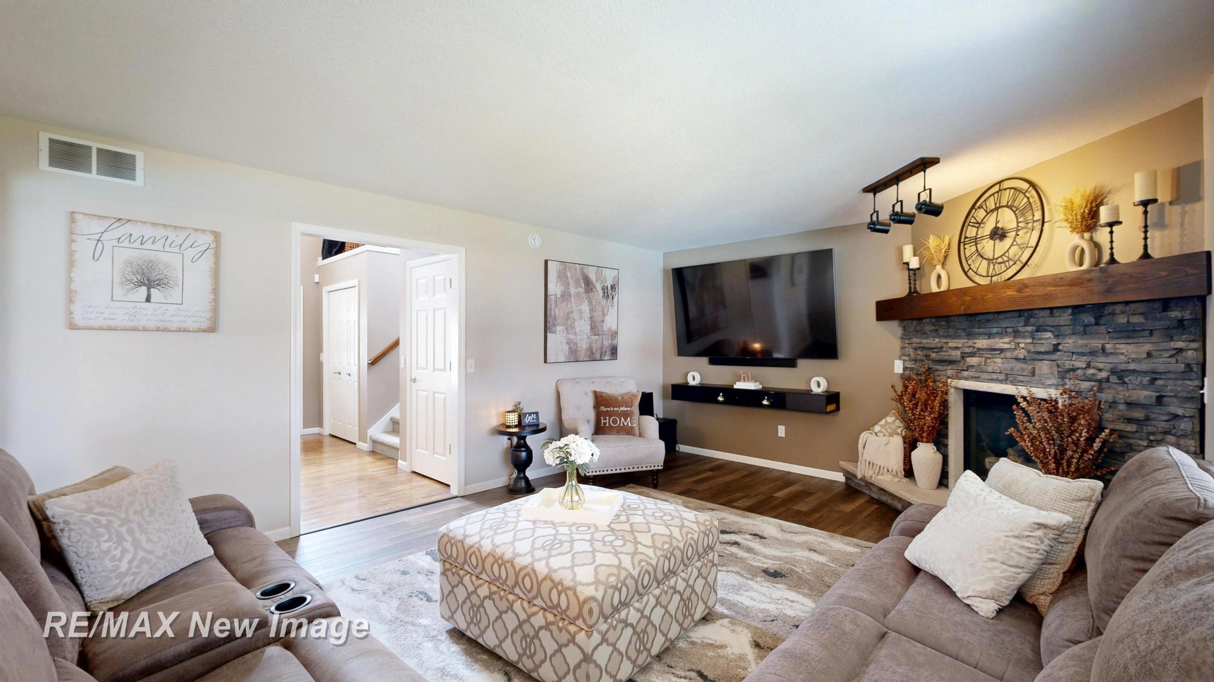 property viewer photo 13