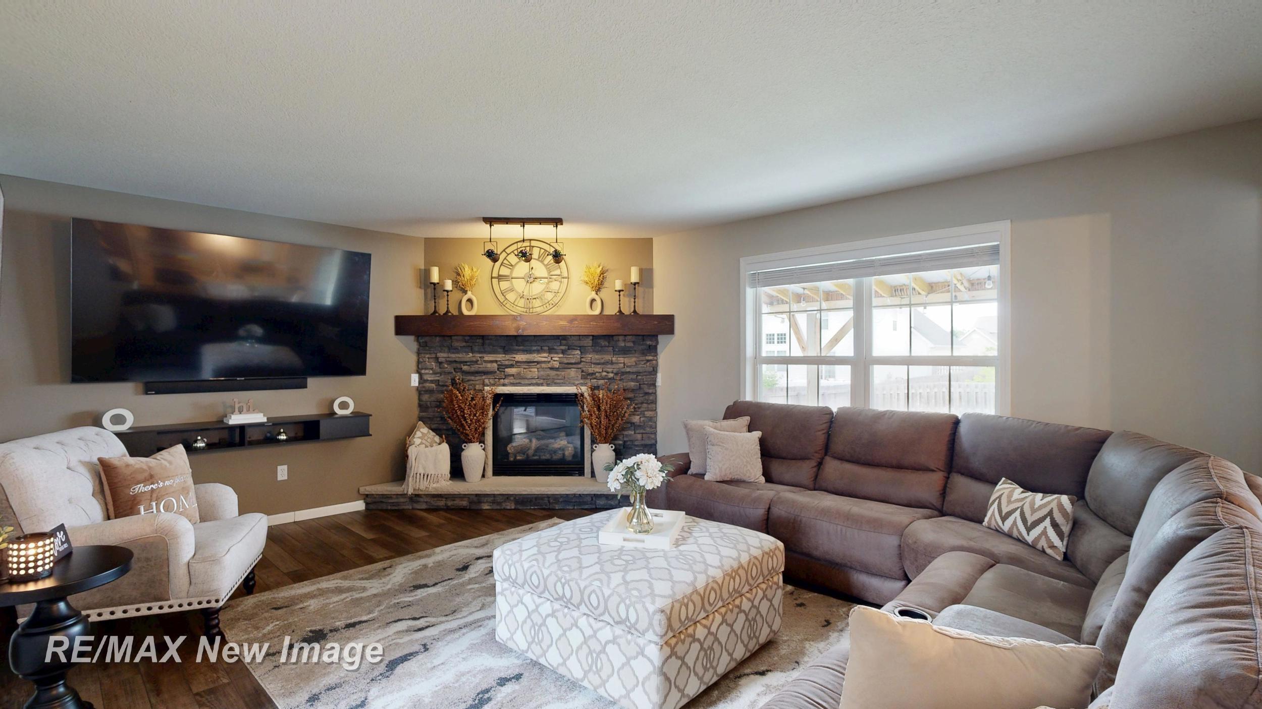 property viewer photo 9