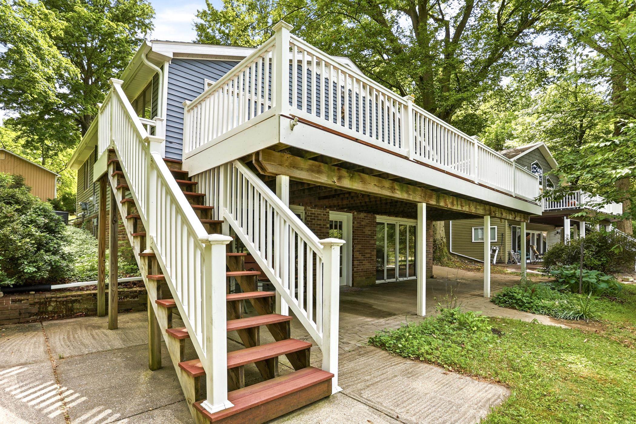 main property photo 35