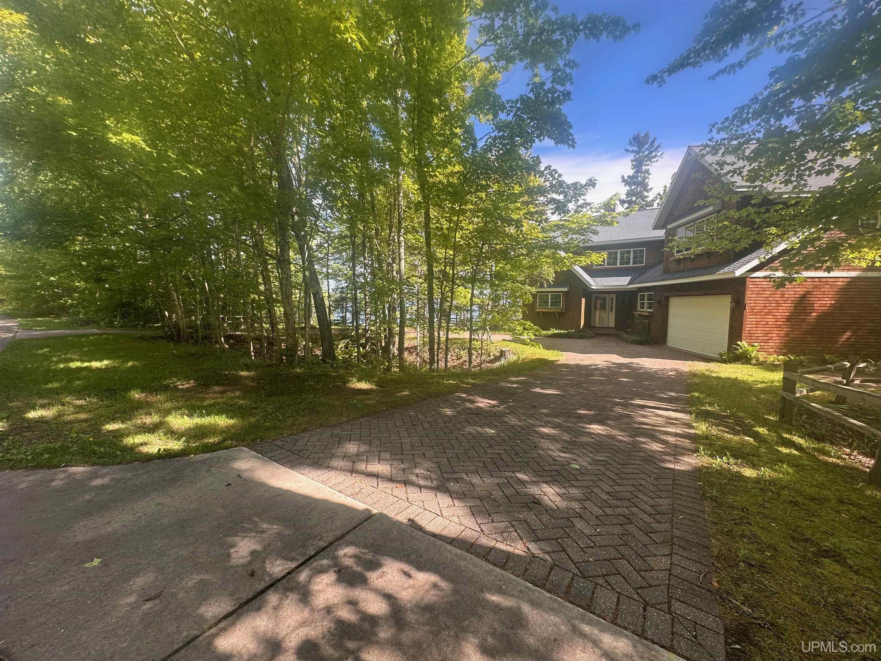 main property photo 74