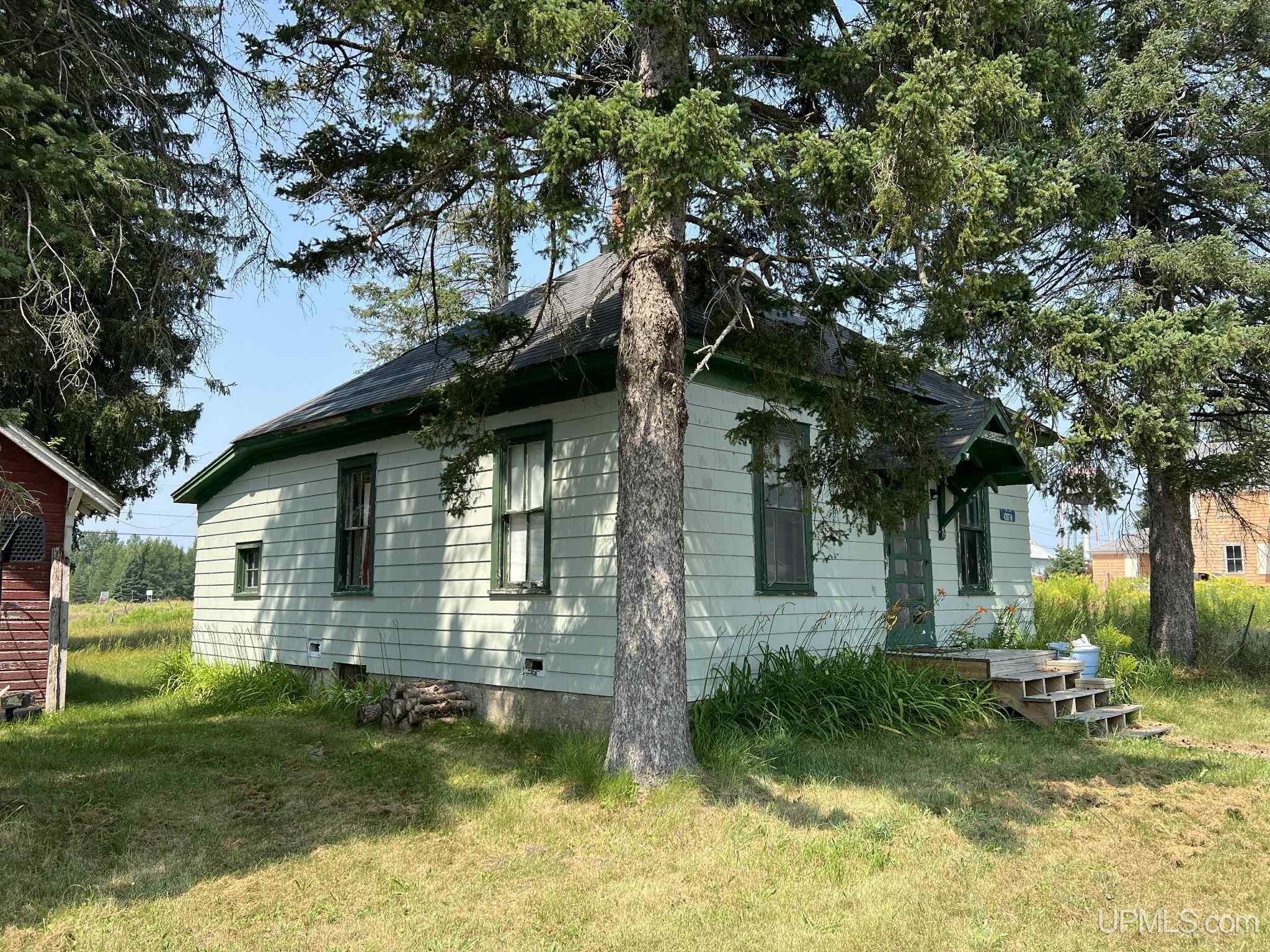 main property photo 11