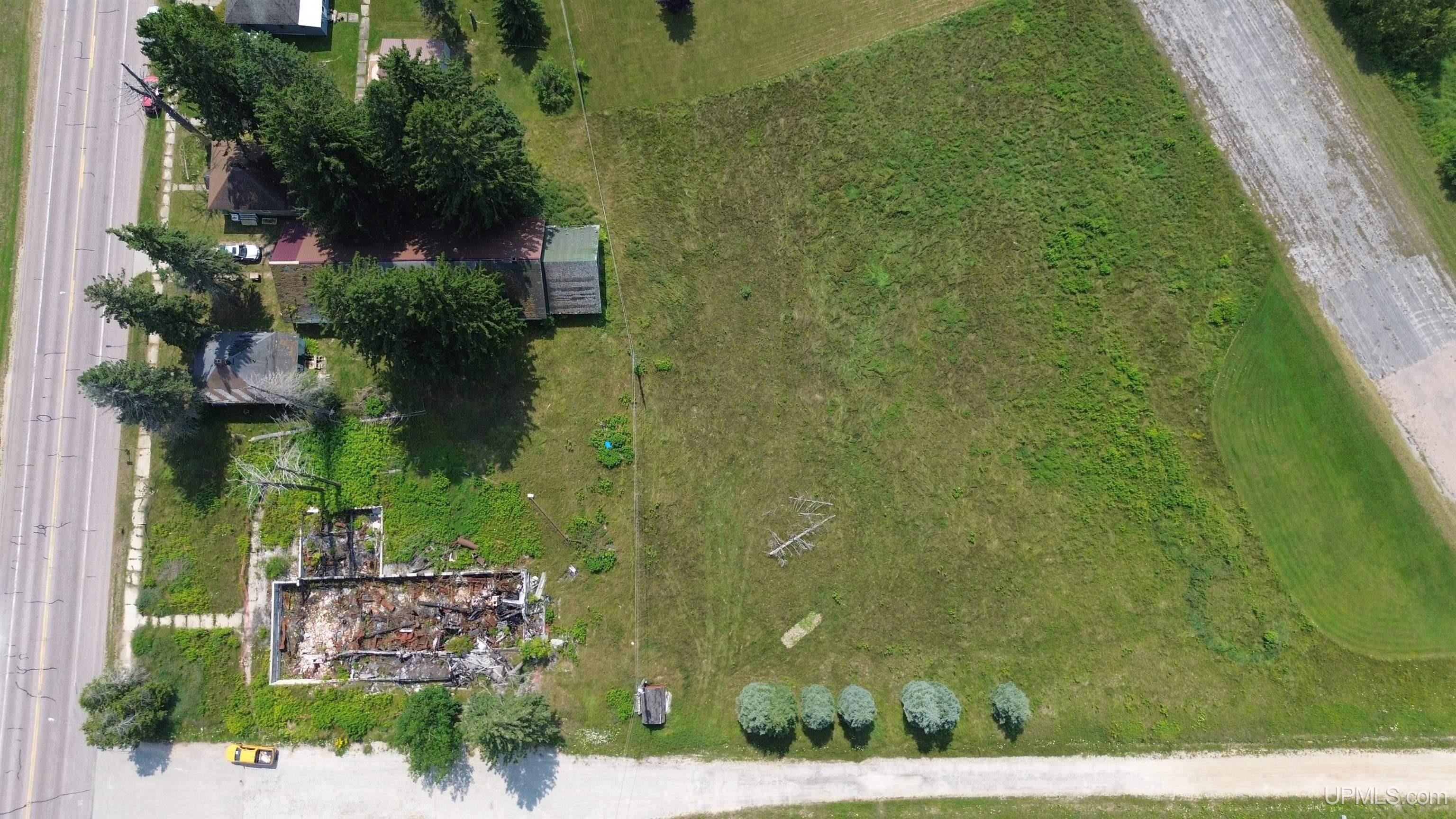 main property photo 42