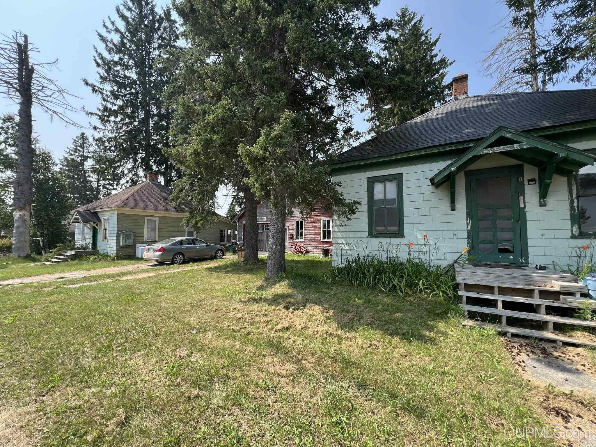 main property photo 9
