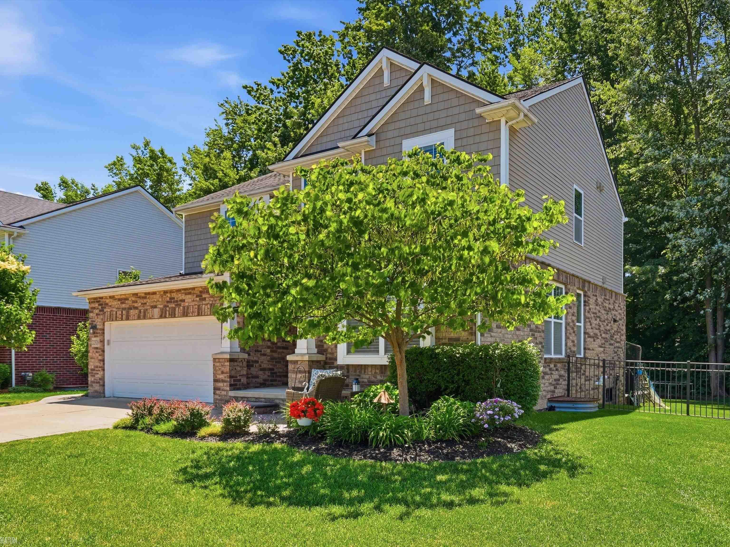 main property photo 54