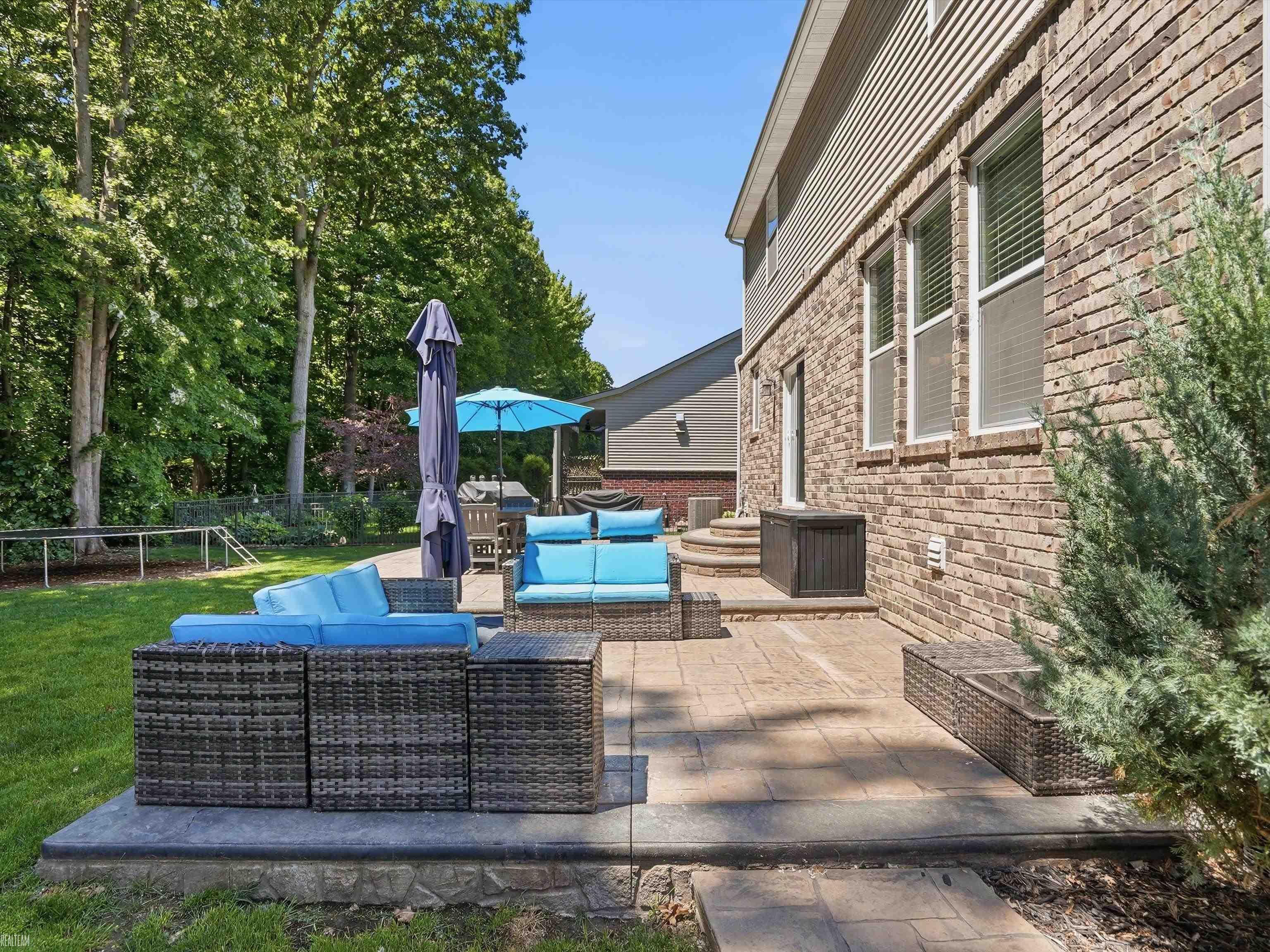 main property photo 59