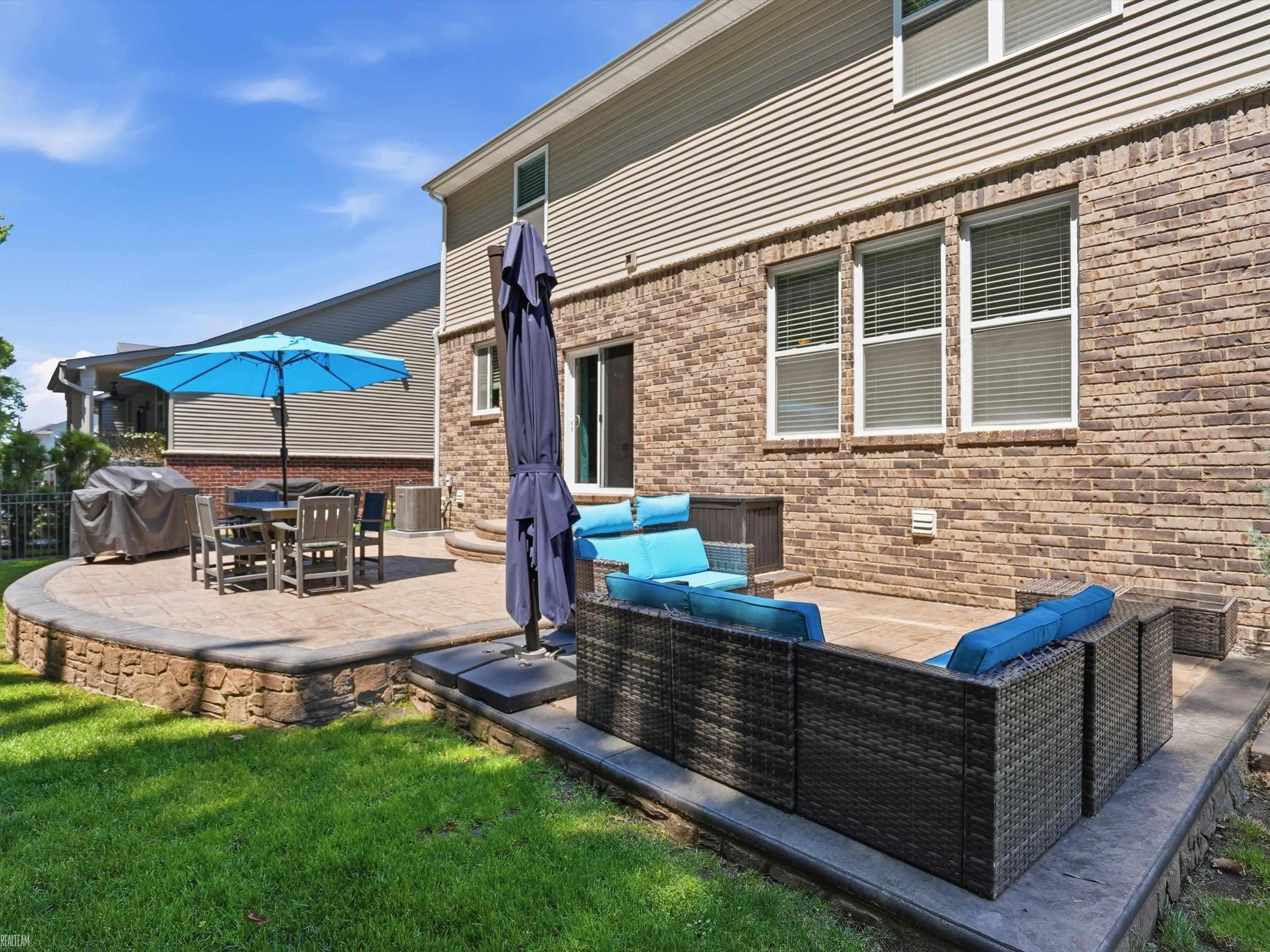 main property photo 60