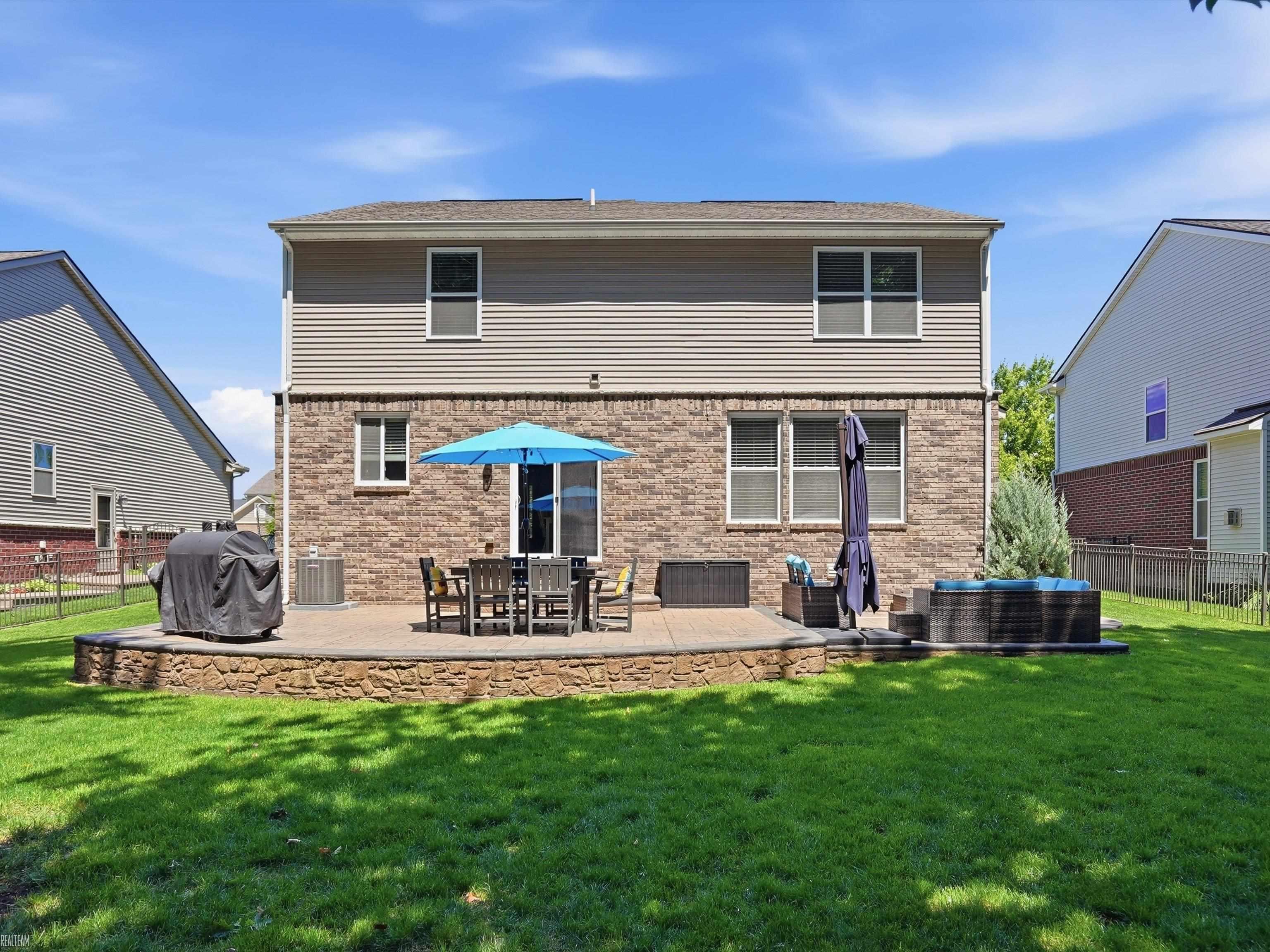 main property photo 61