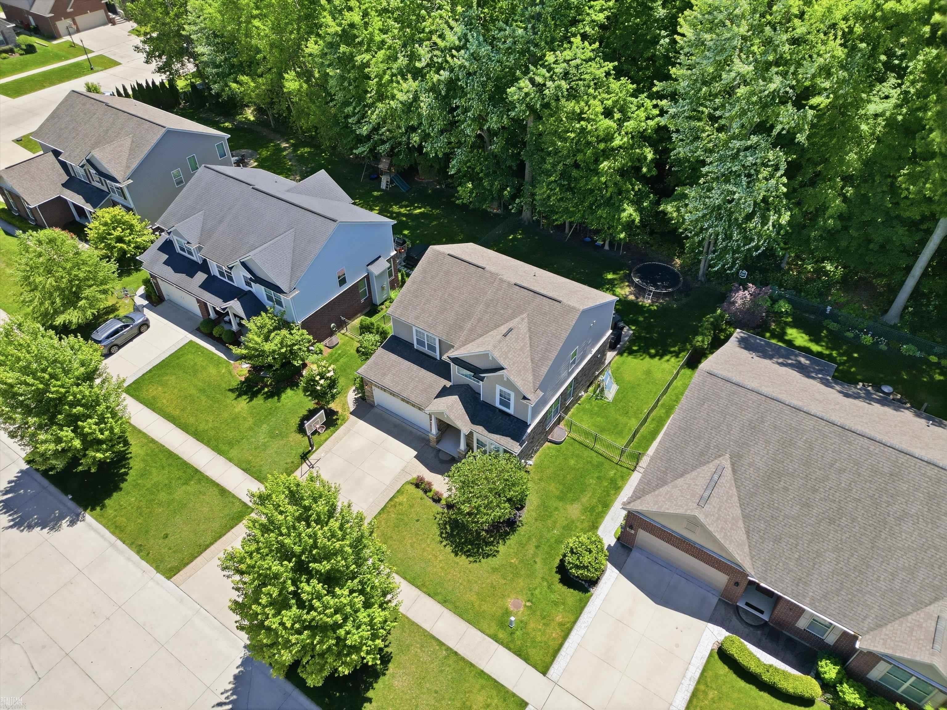 main property photo 68