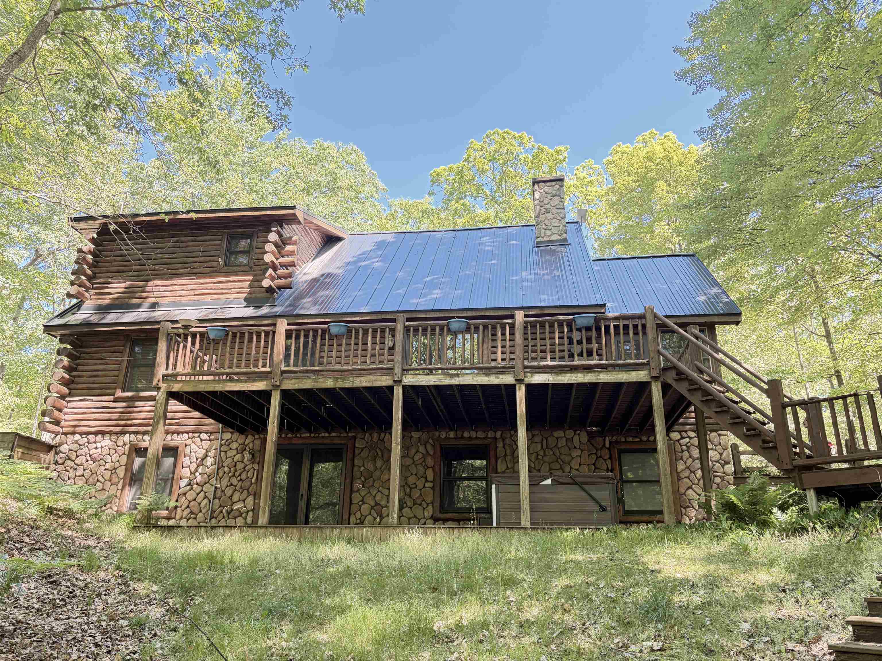 main property photo 25