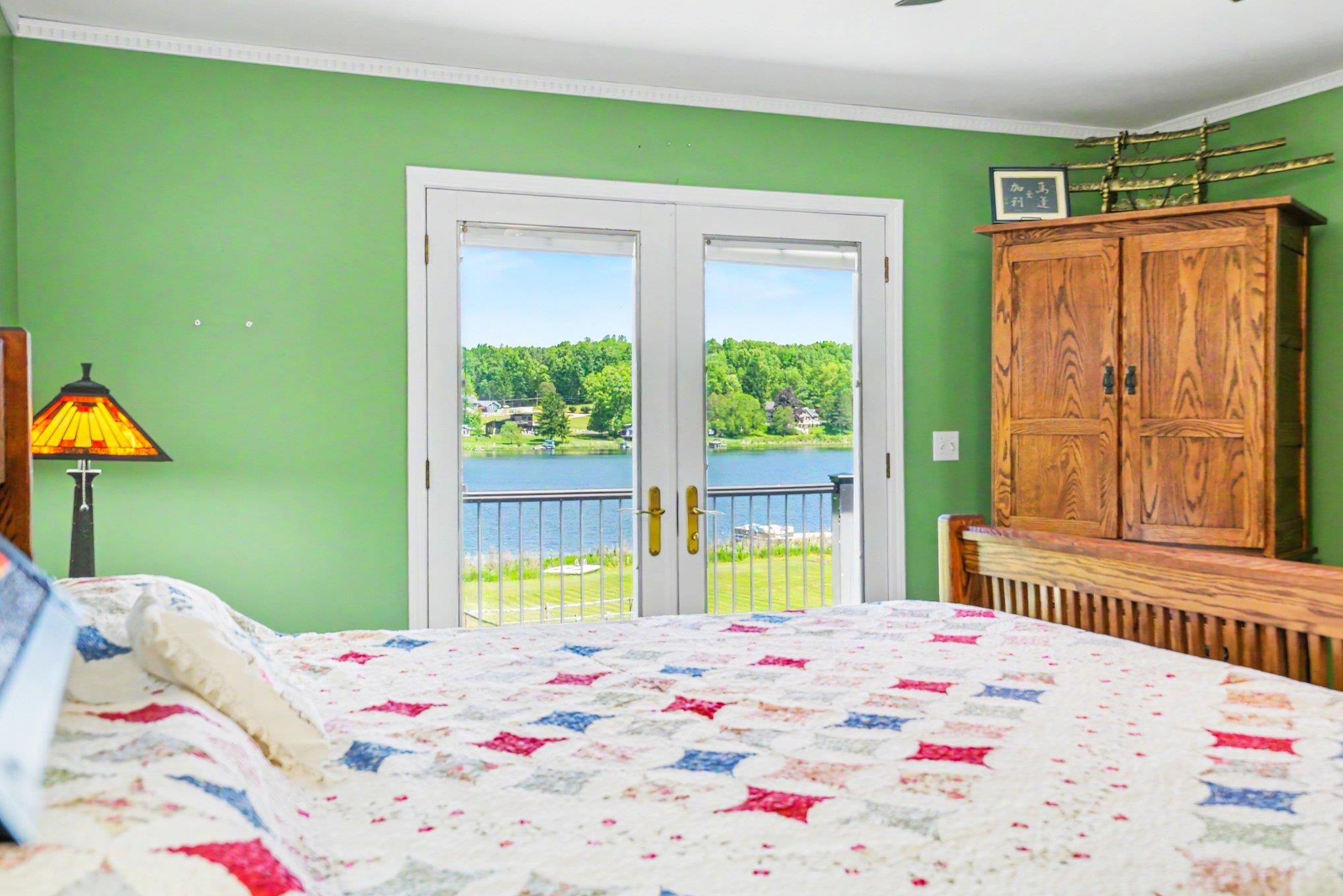 main property photo 18
