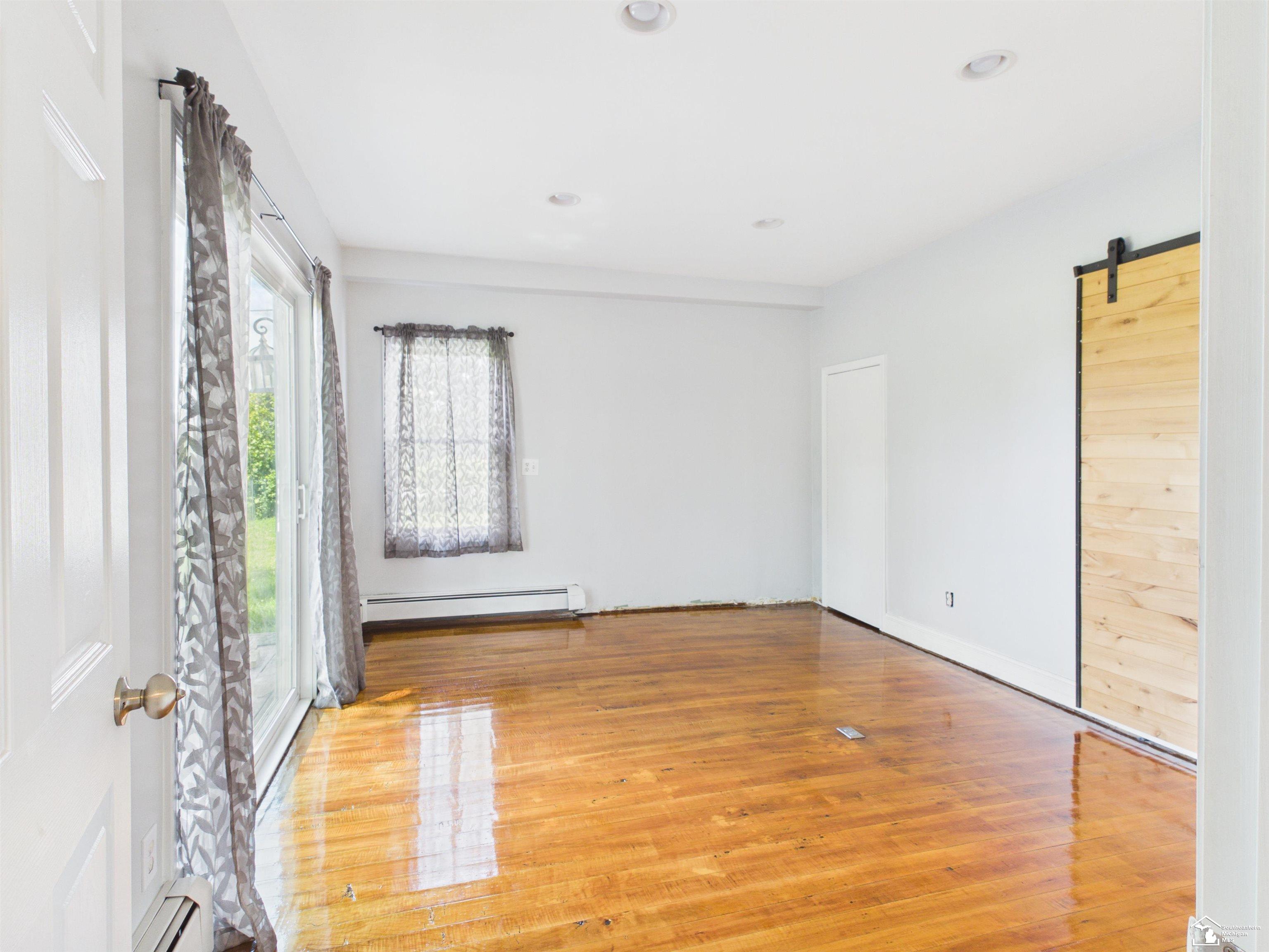 property viewer photo 11