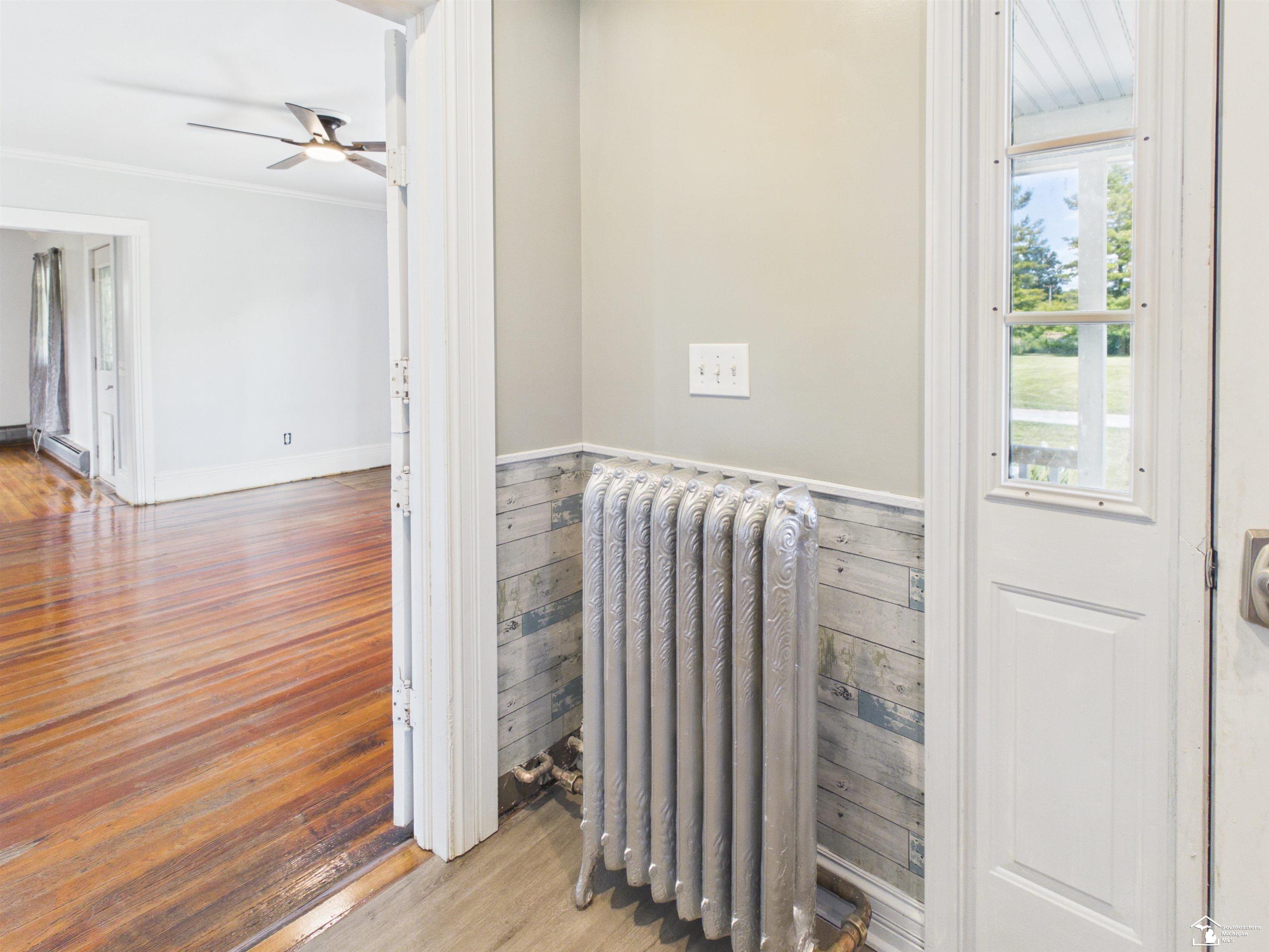 property viewer photo 4
