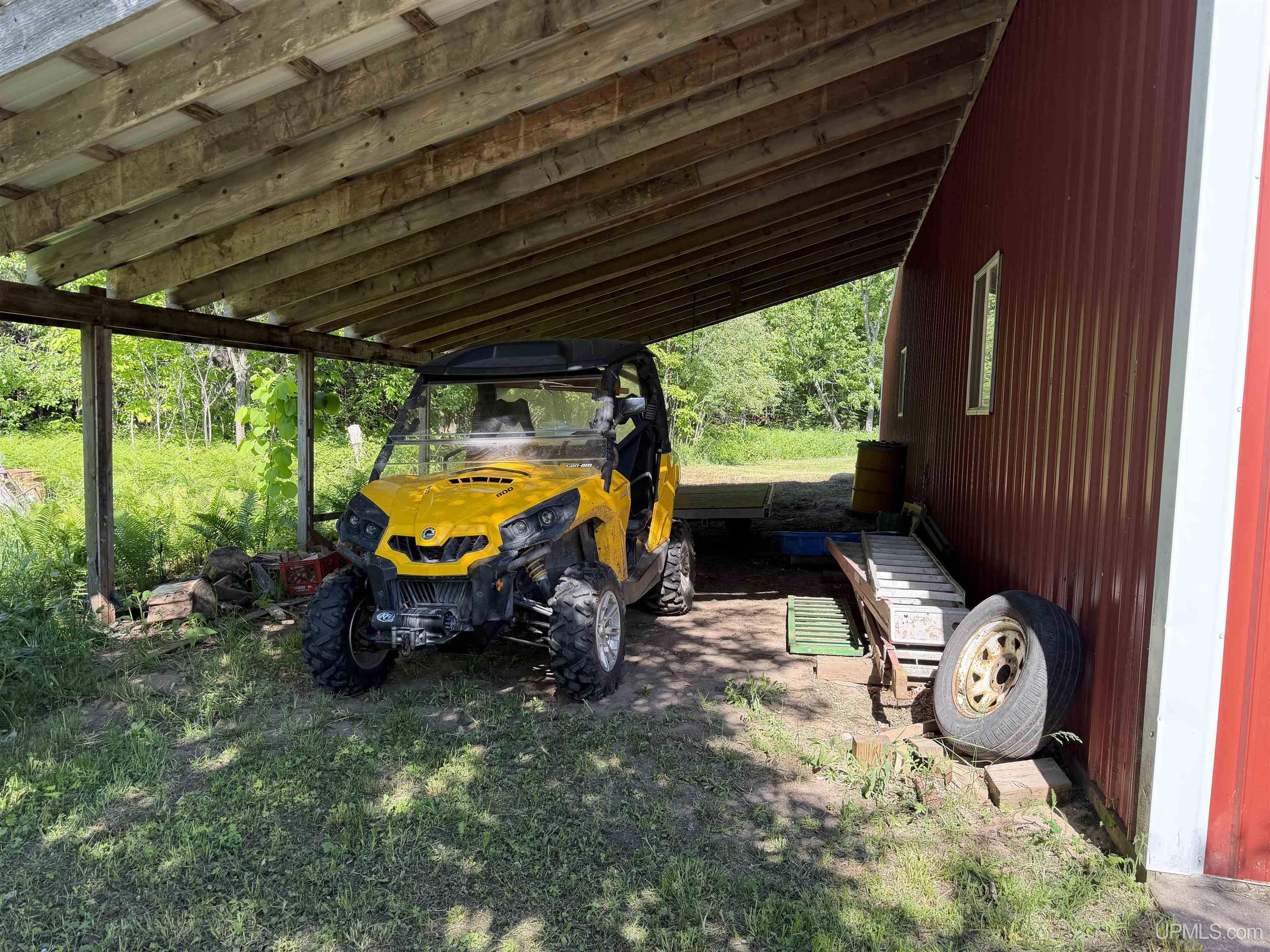 main property photo 27