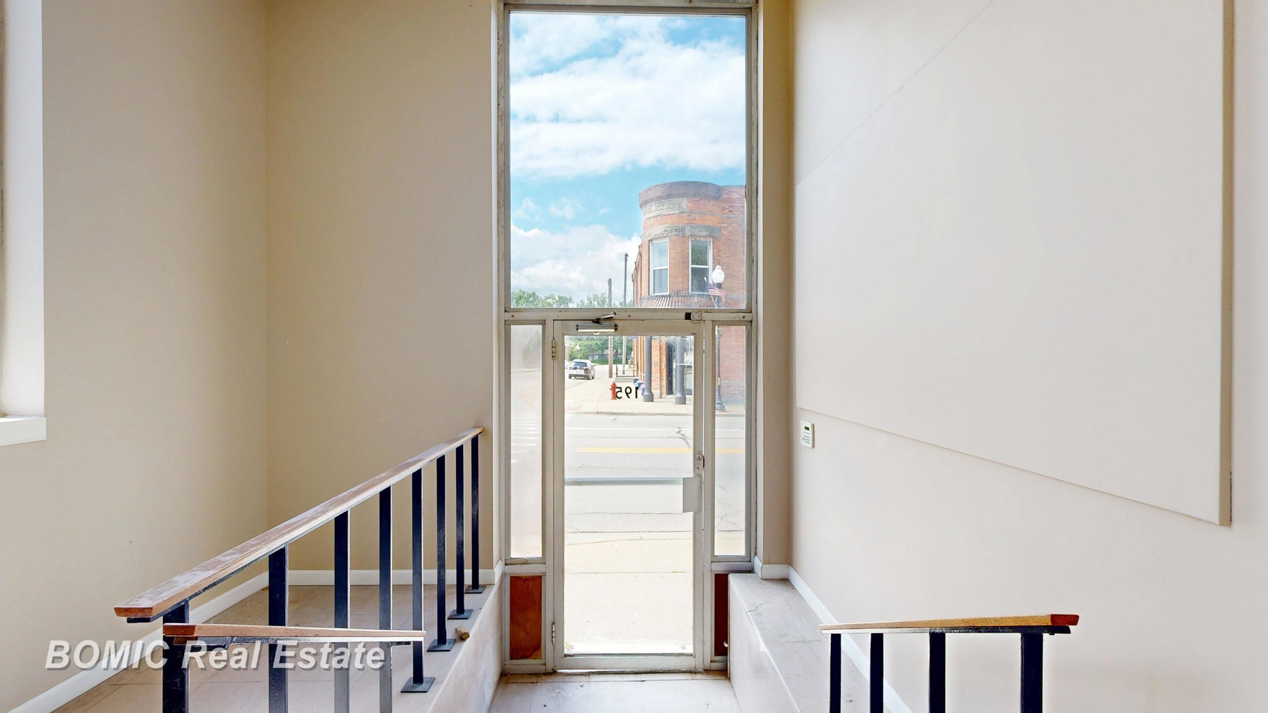 main property photo 22