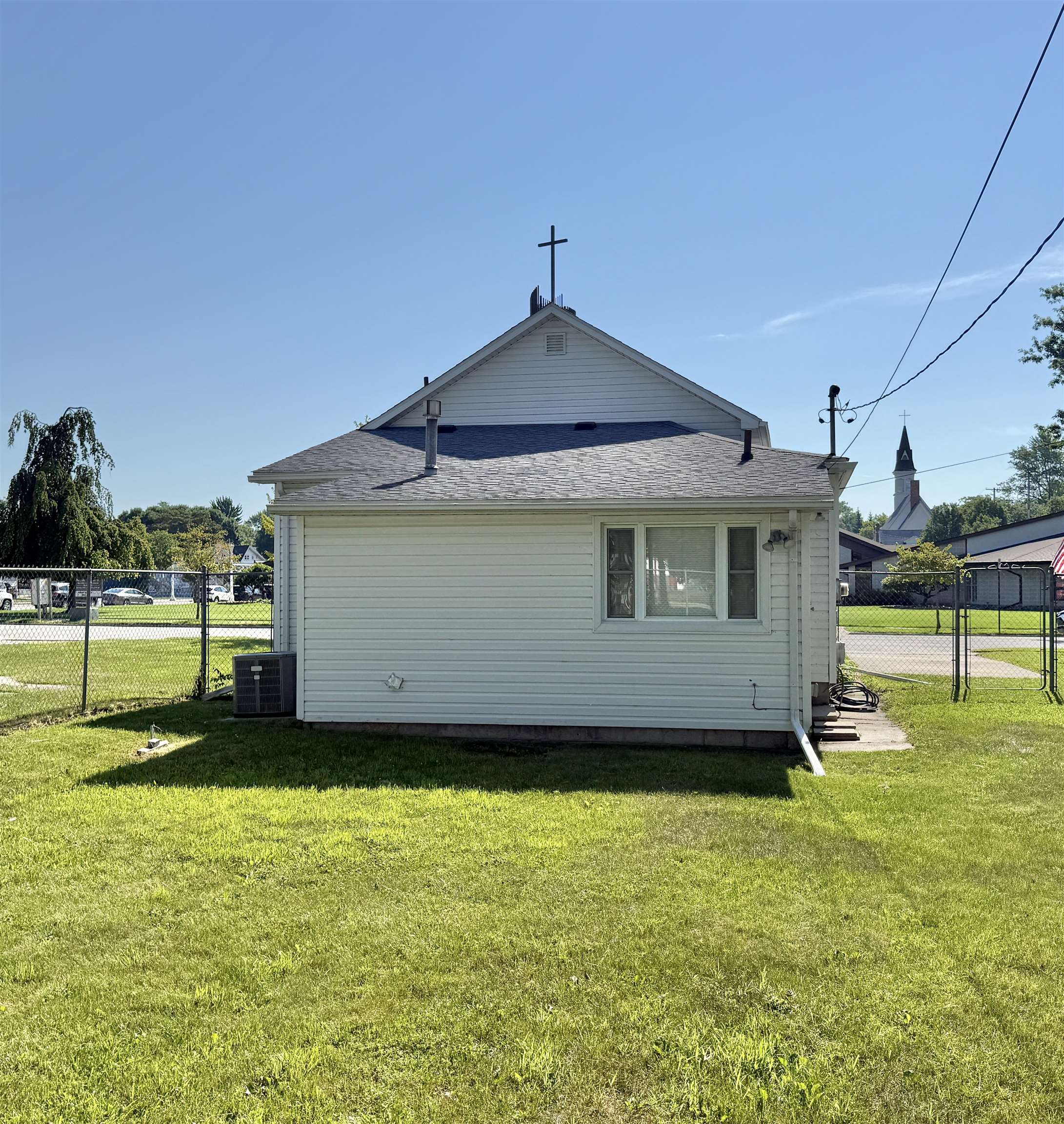 main property photo 22