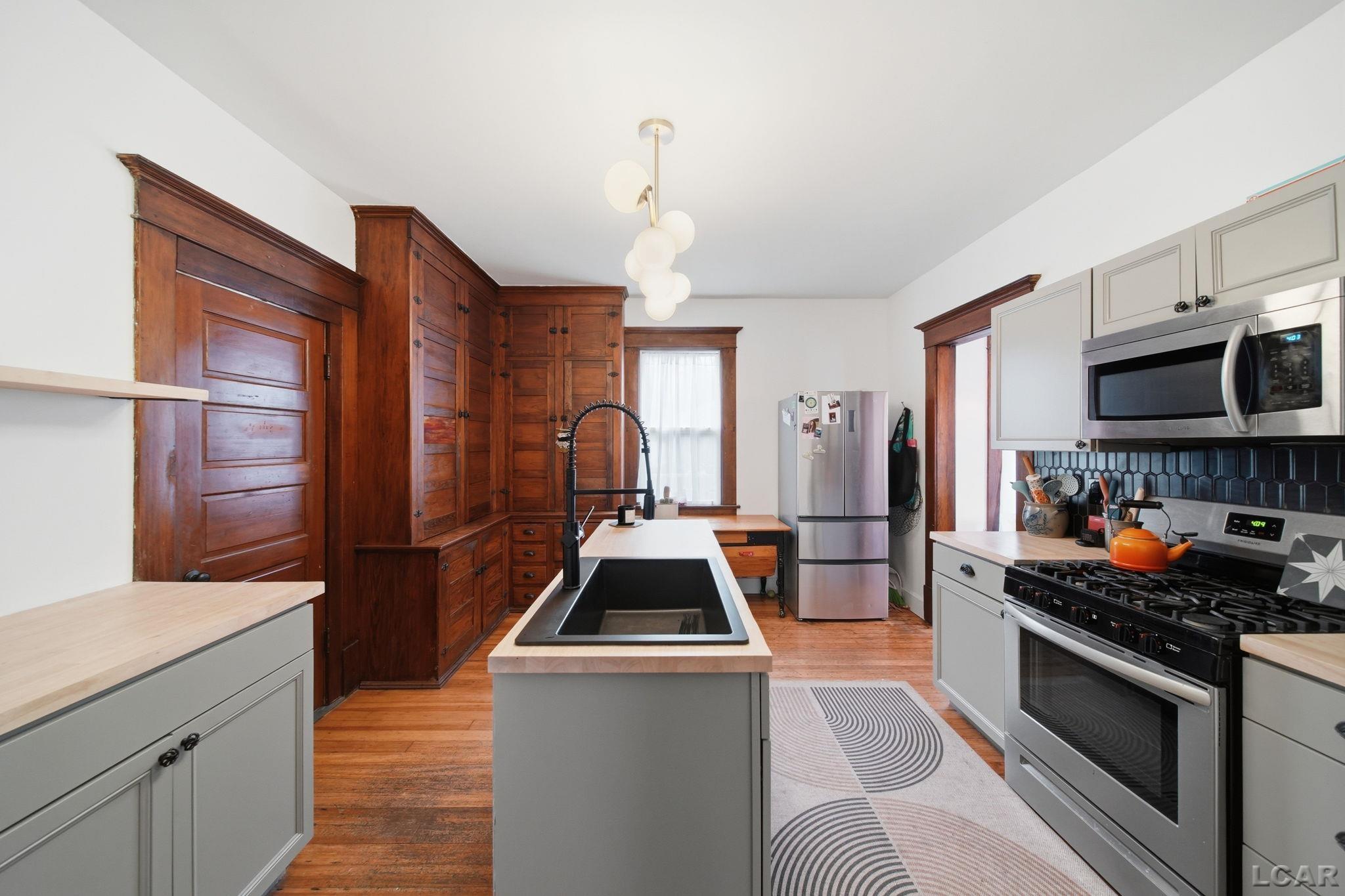 property viewer photo 17