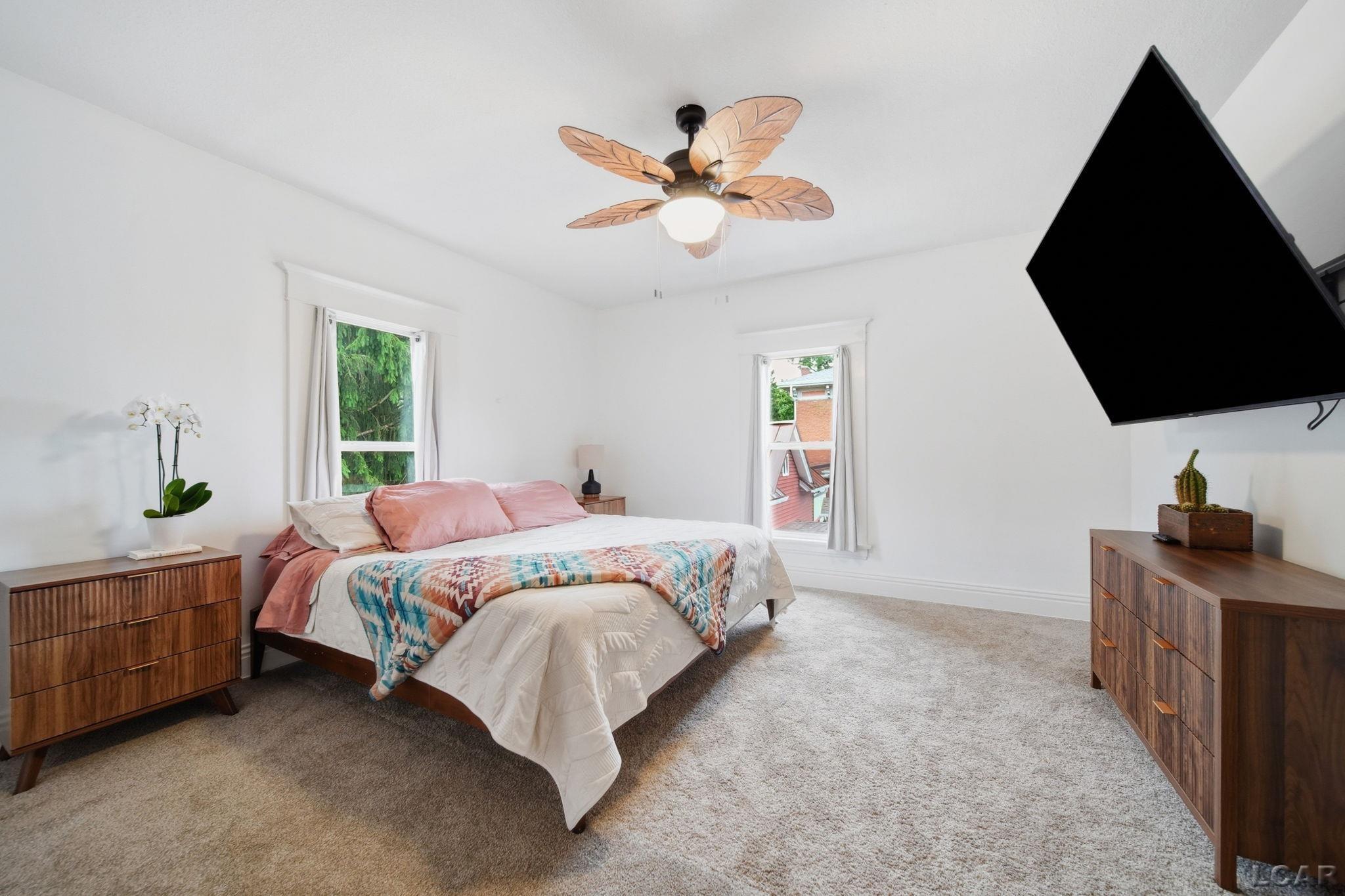 property viewer photo 25