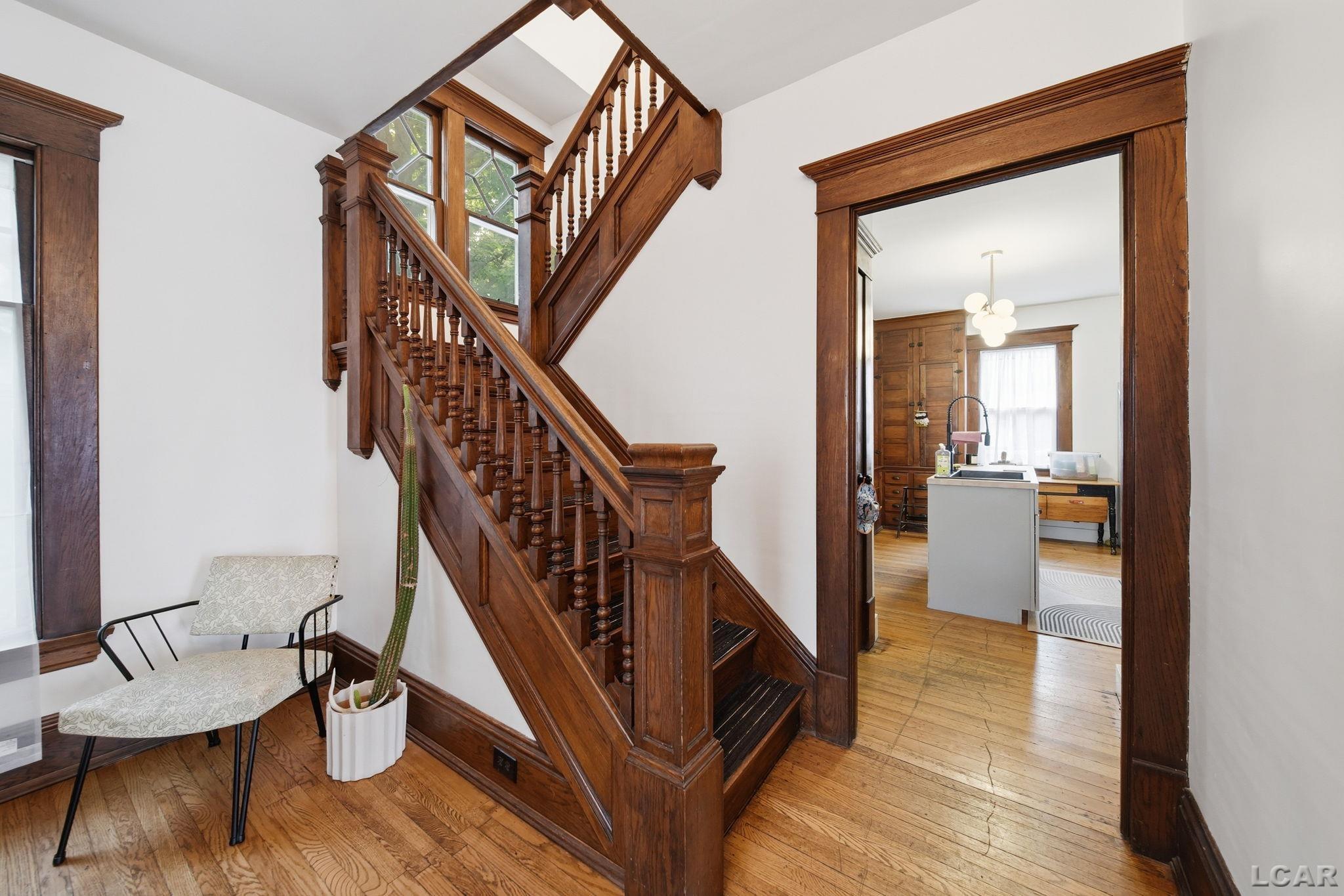 property viewer photo 8