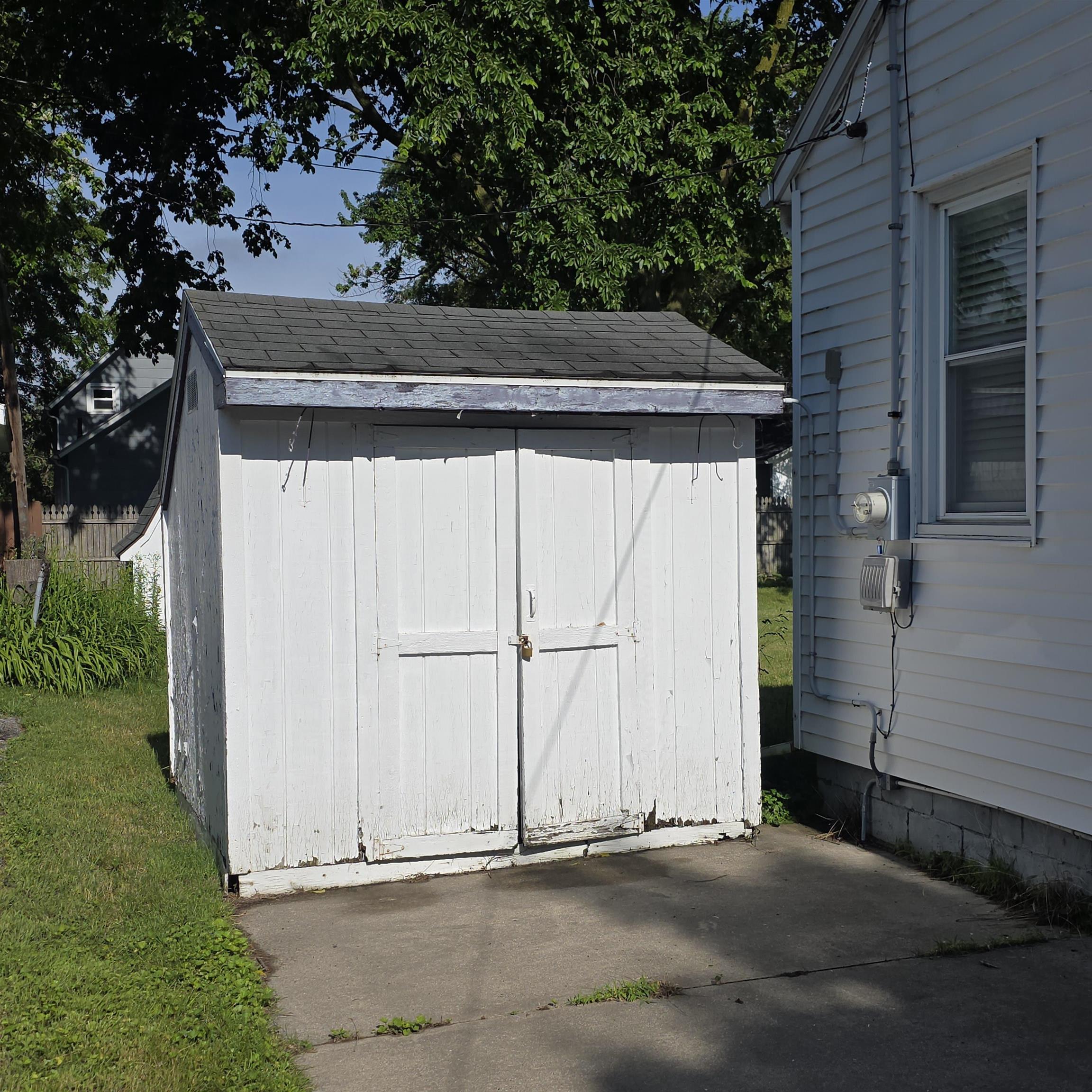 main property photo 16