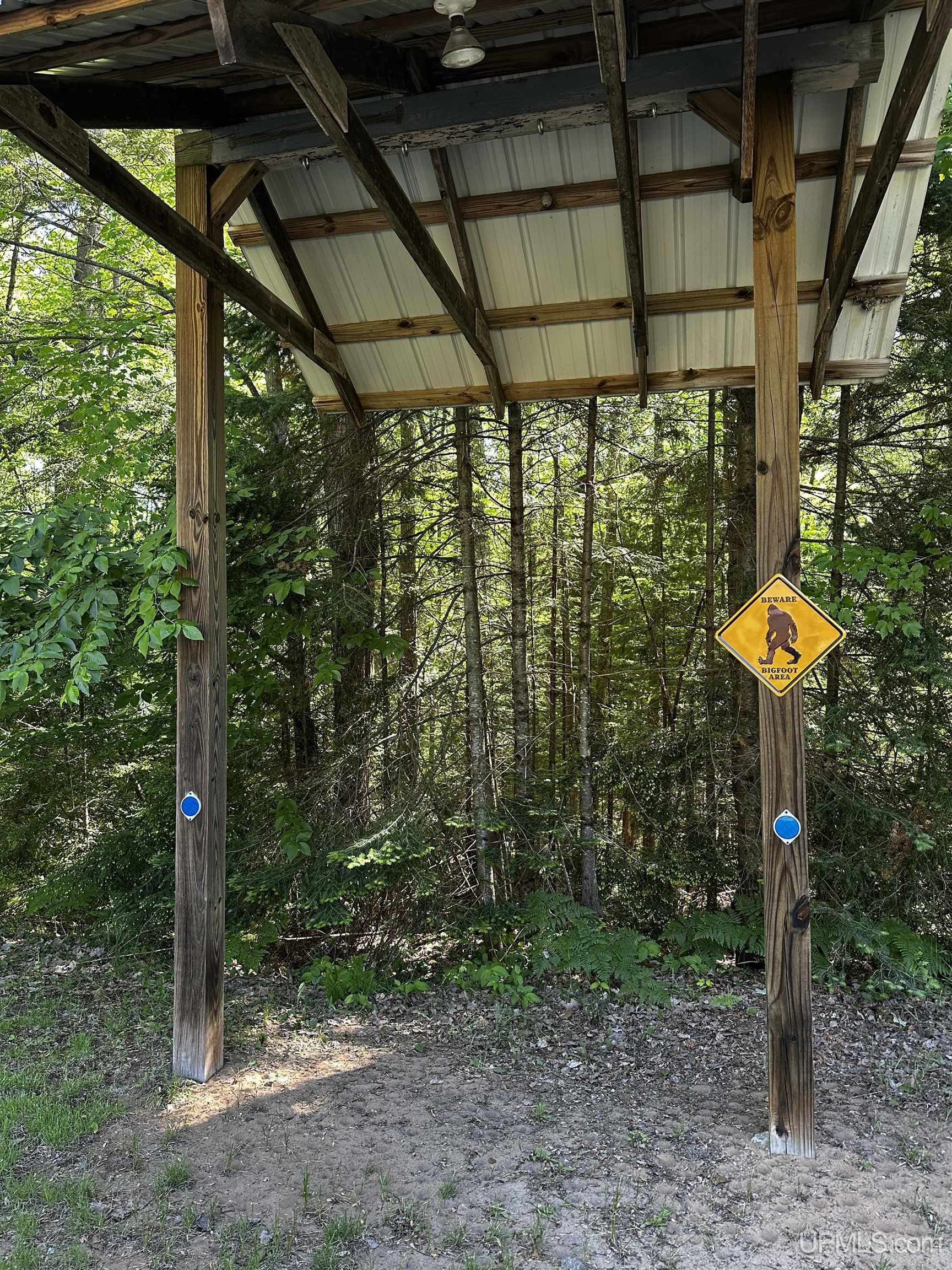 main property photo 33