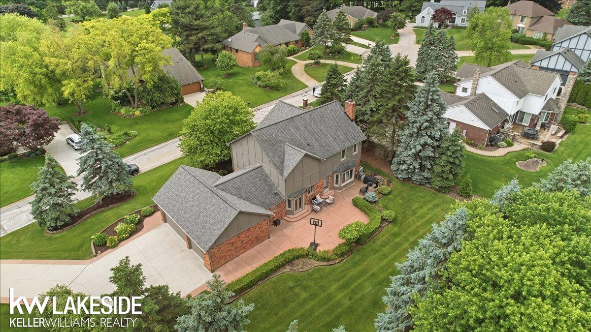 main property photo 45