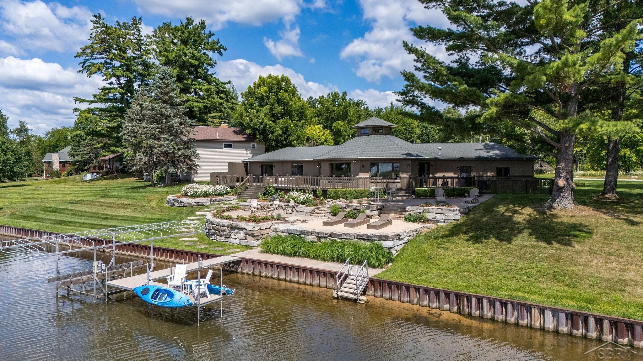 main property photo 74