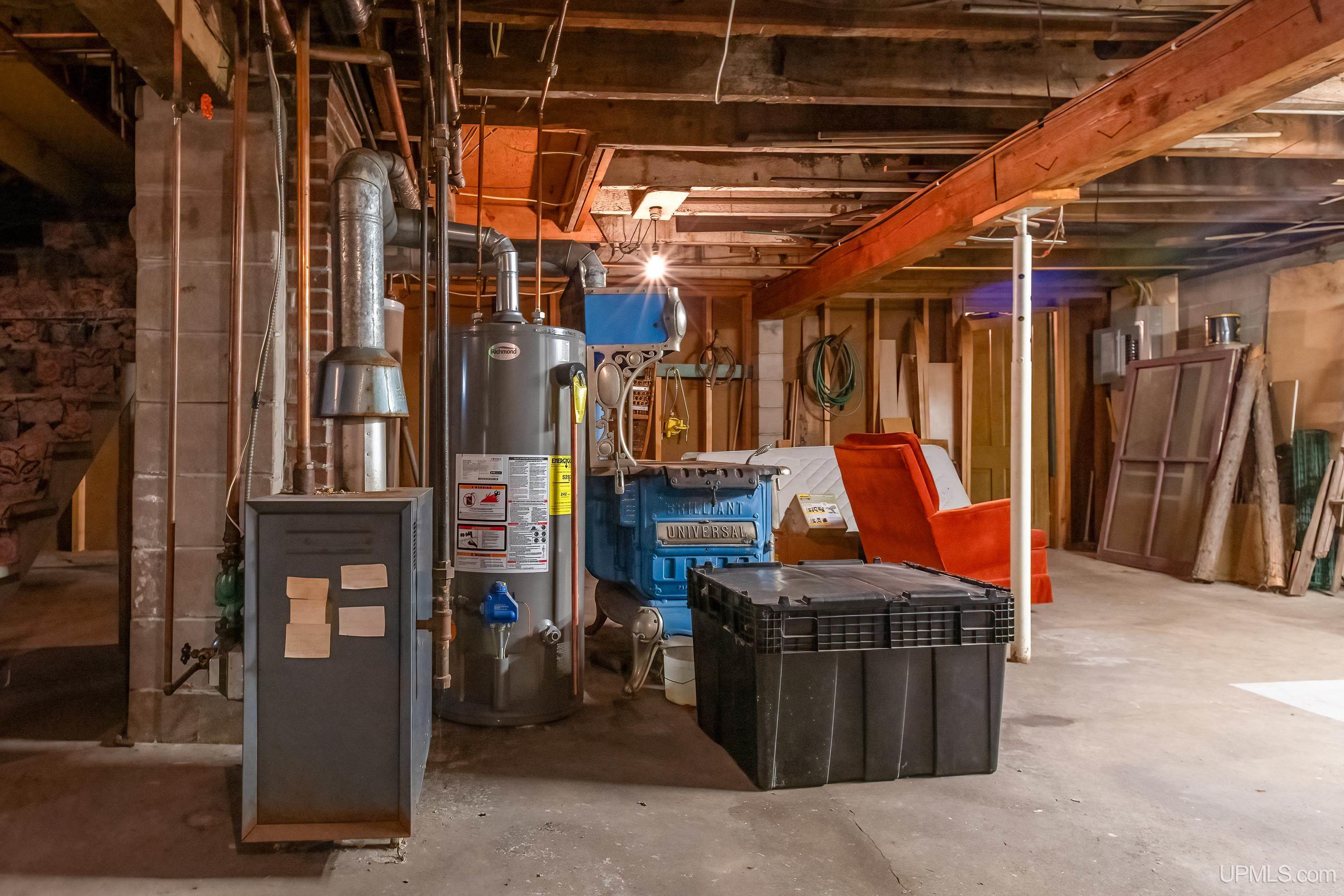 main property photo 45
