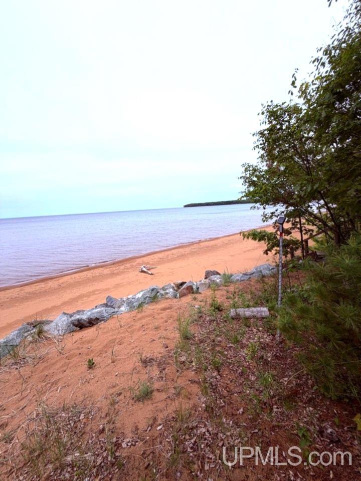main property photo 20