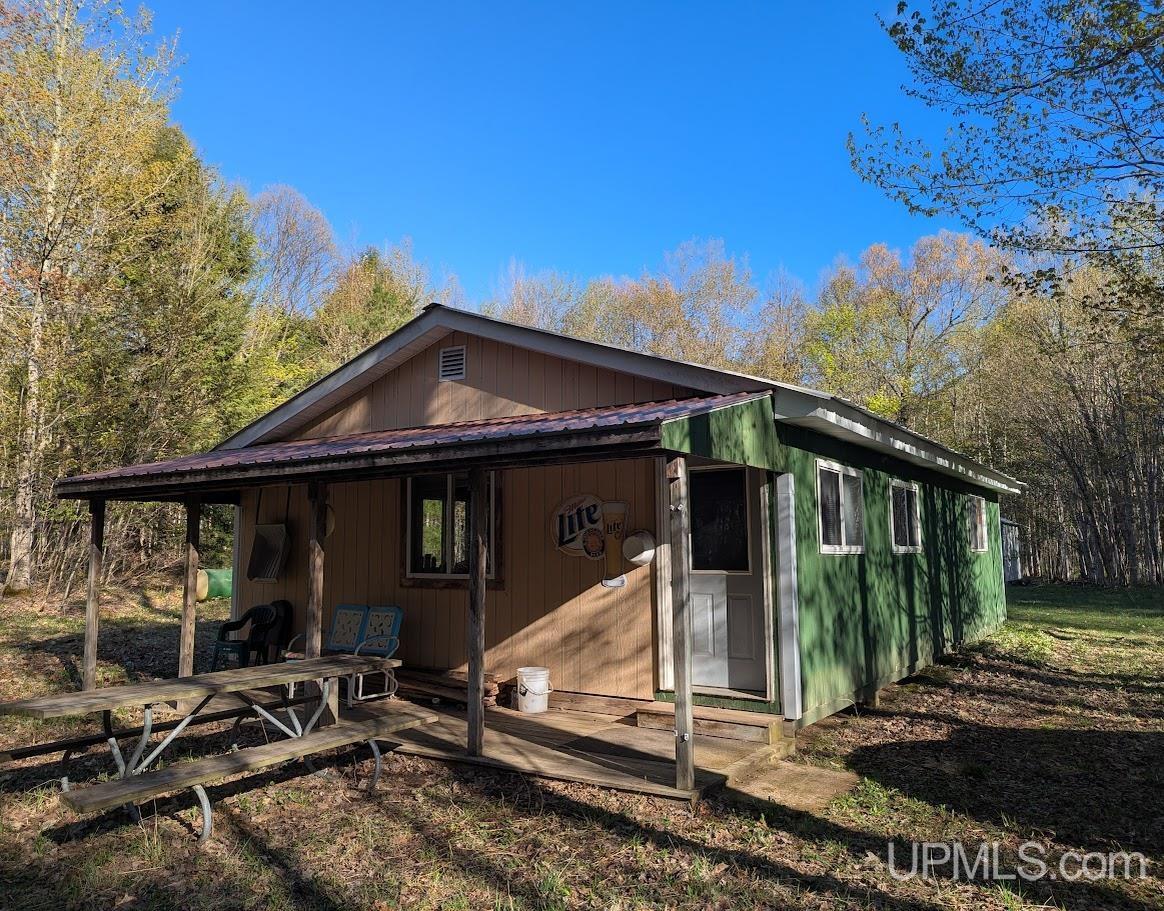 main property photo 0