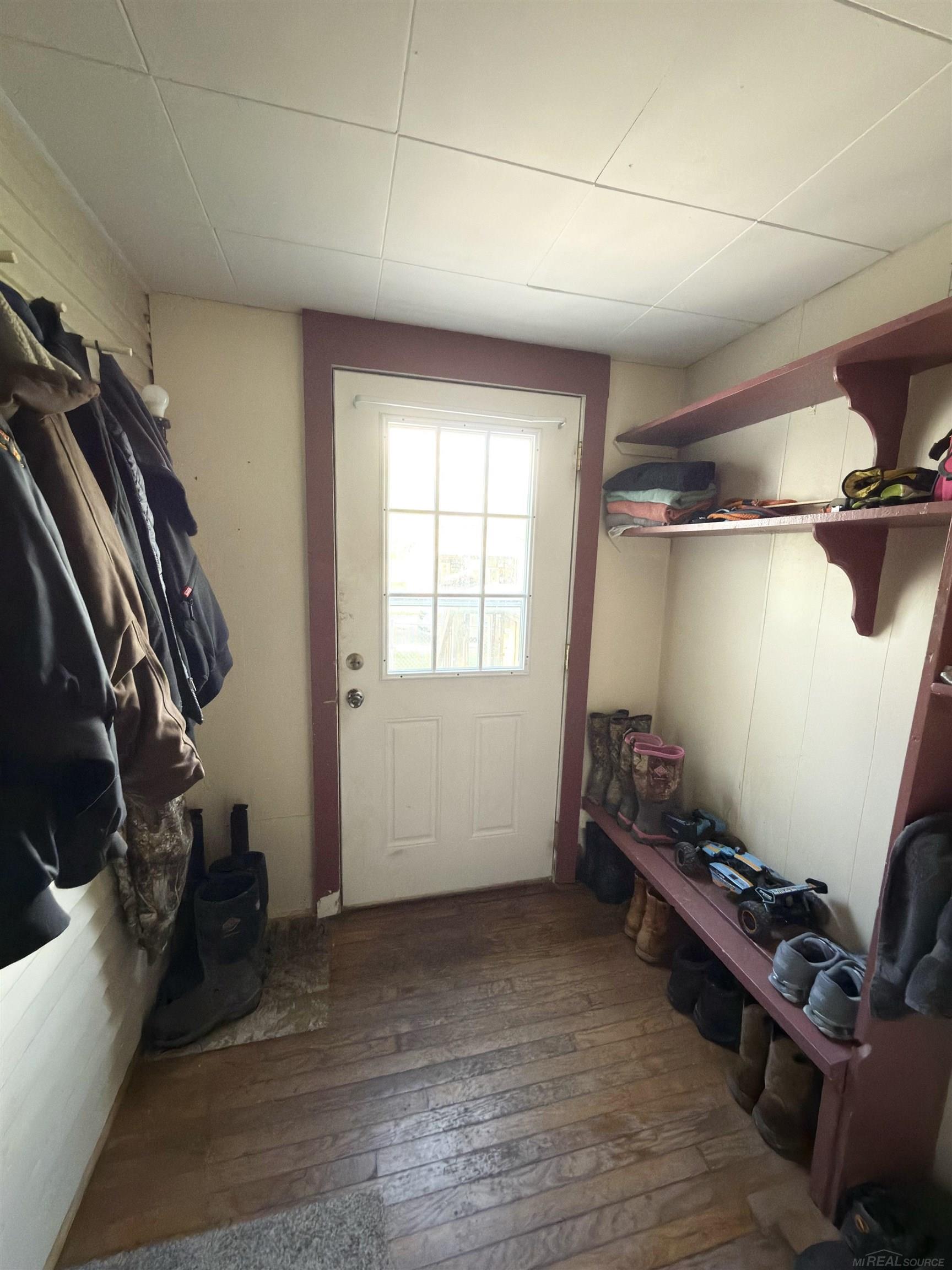 main property photo 13