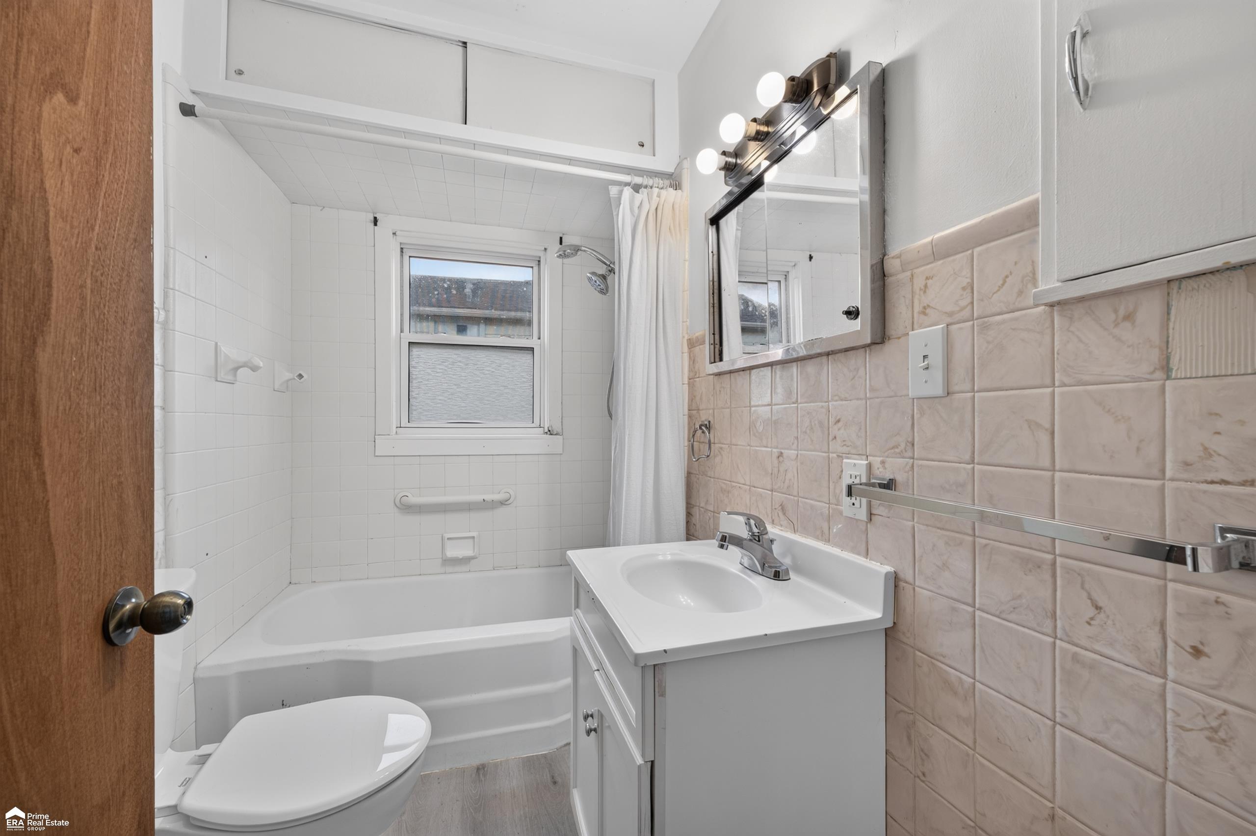property viewer photo 10