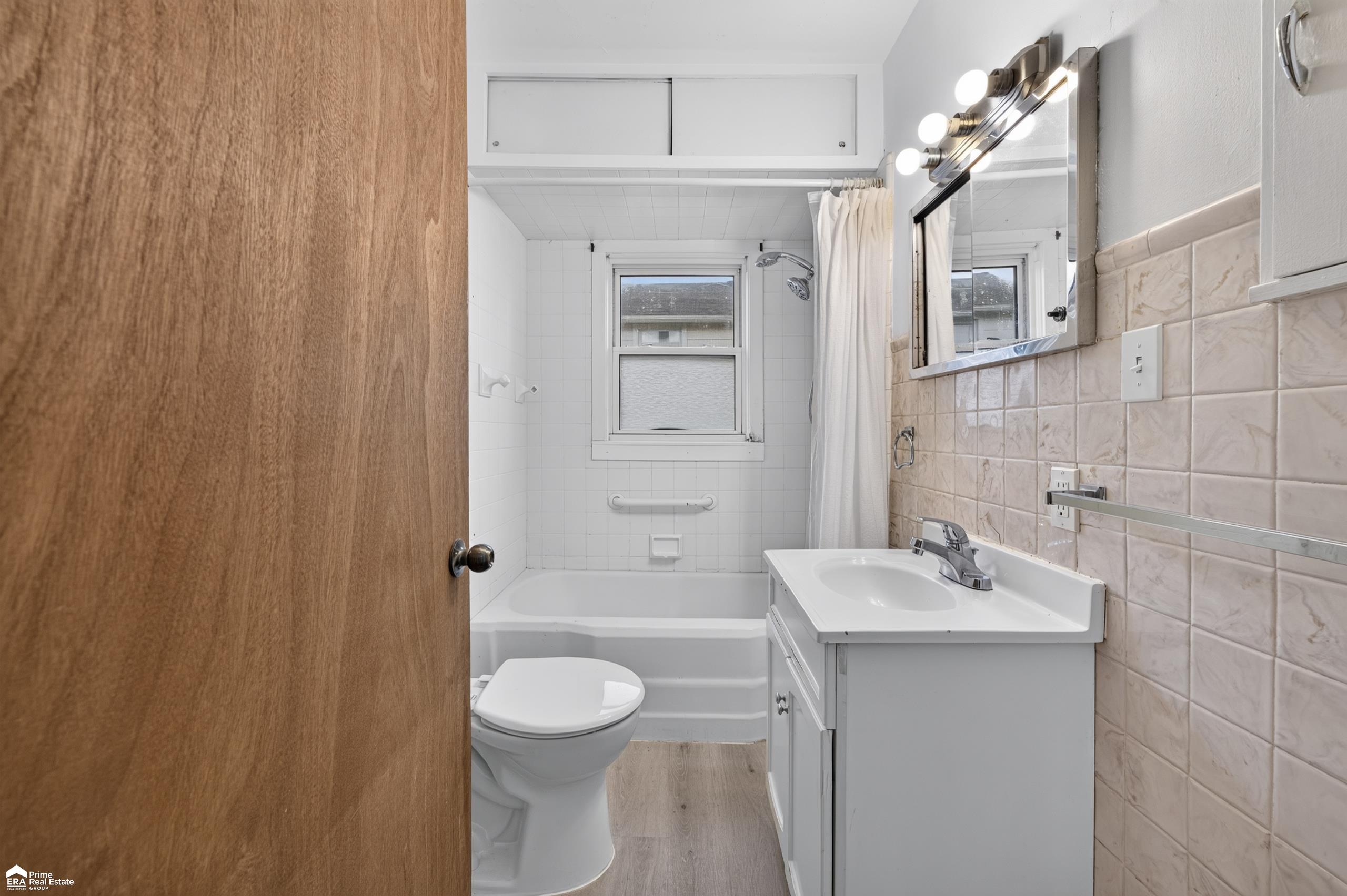 property viewer photo 11