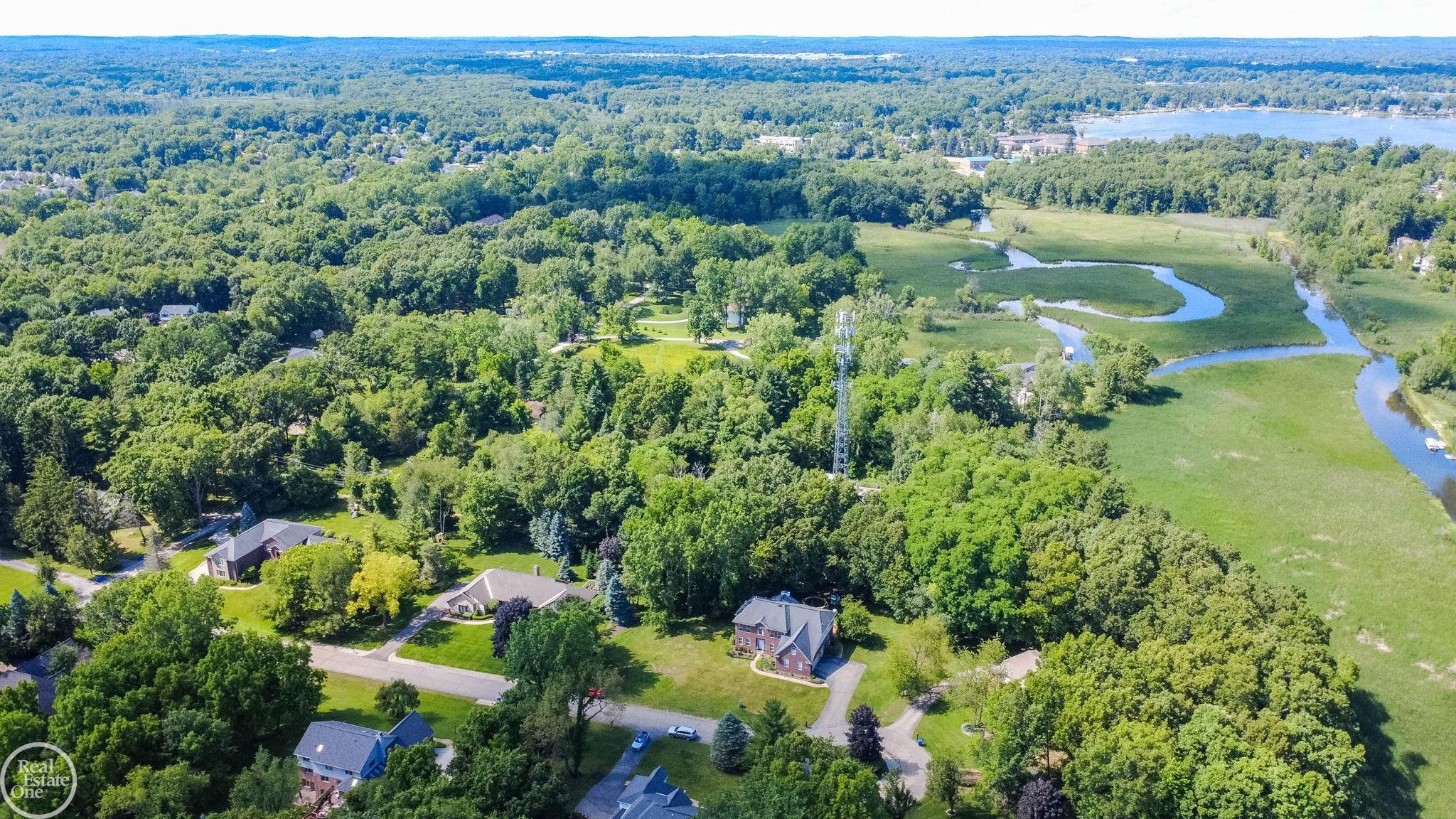 main property photo 89