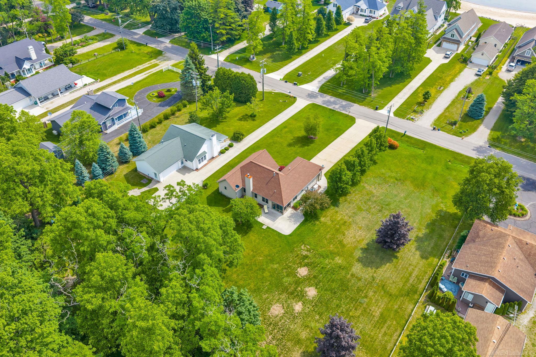 main property photo 59