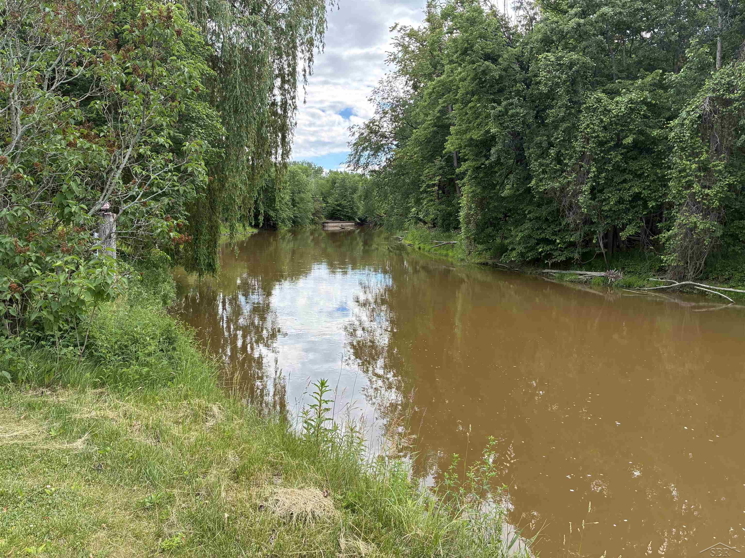 main property photo 25